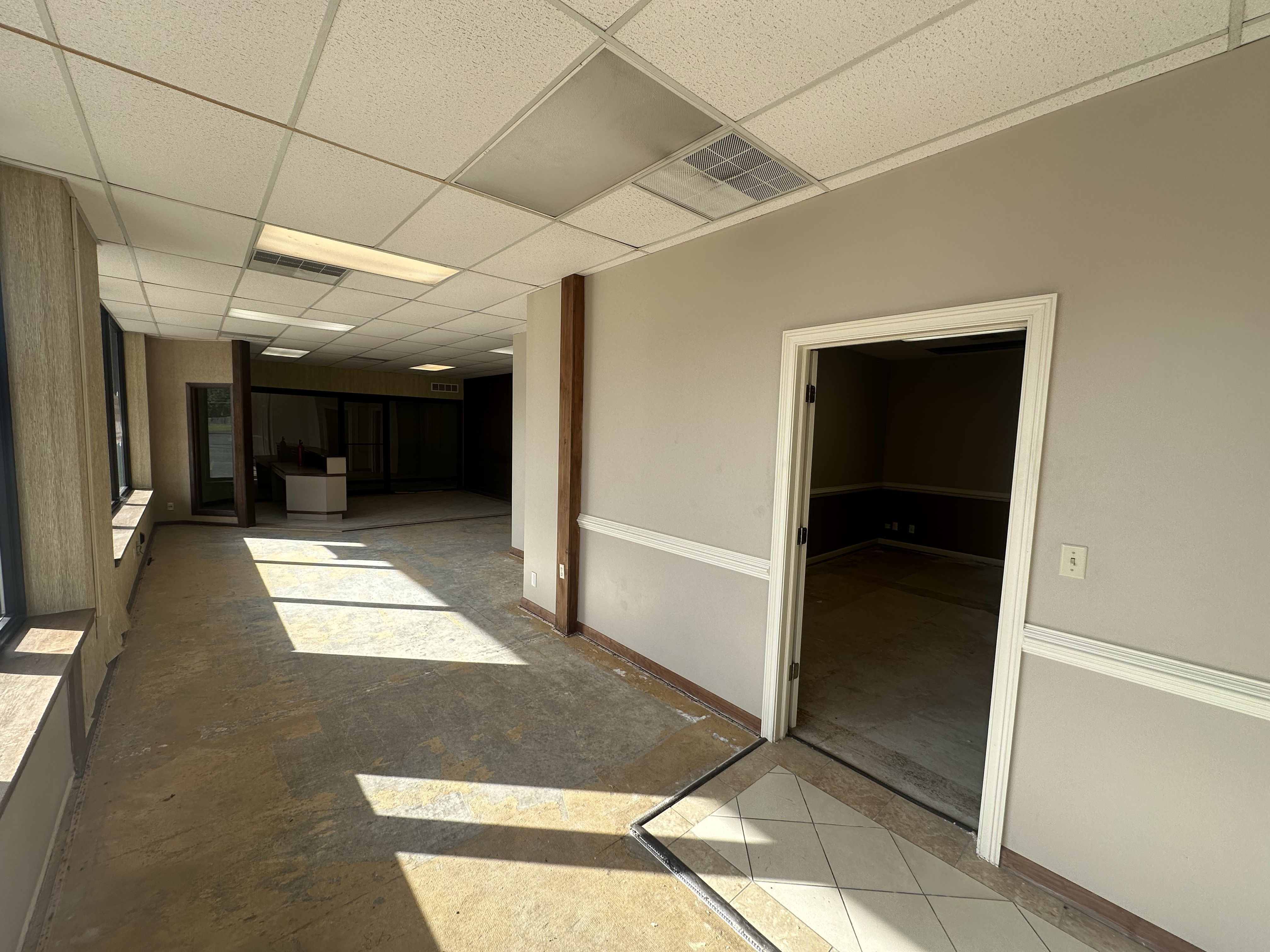 1359 W Garfield Avenue, 1359 W Garfield Ave, Bartonville, IL 61607