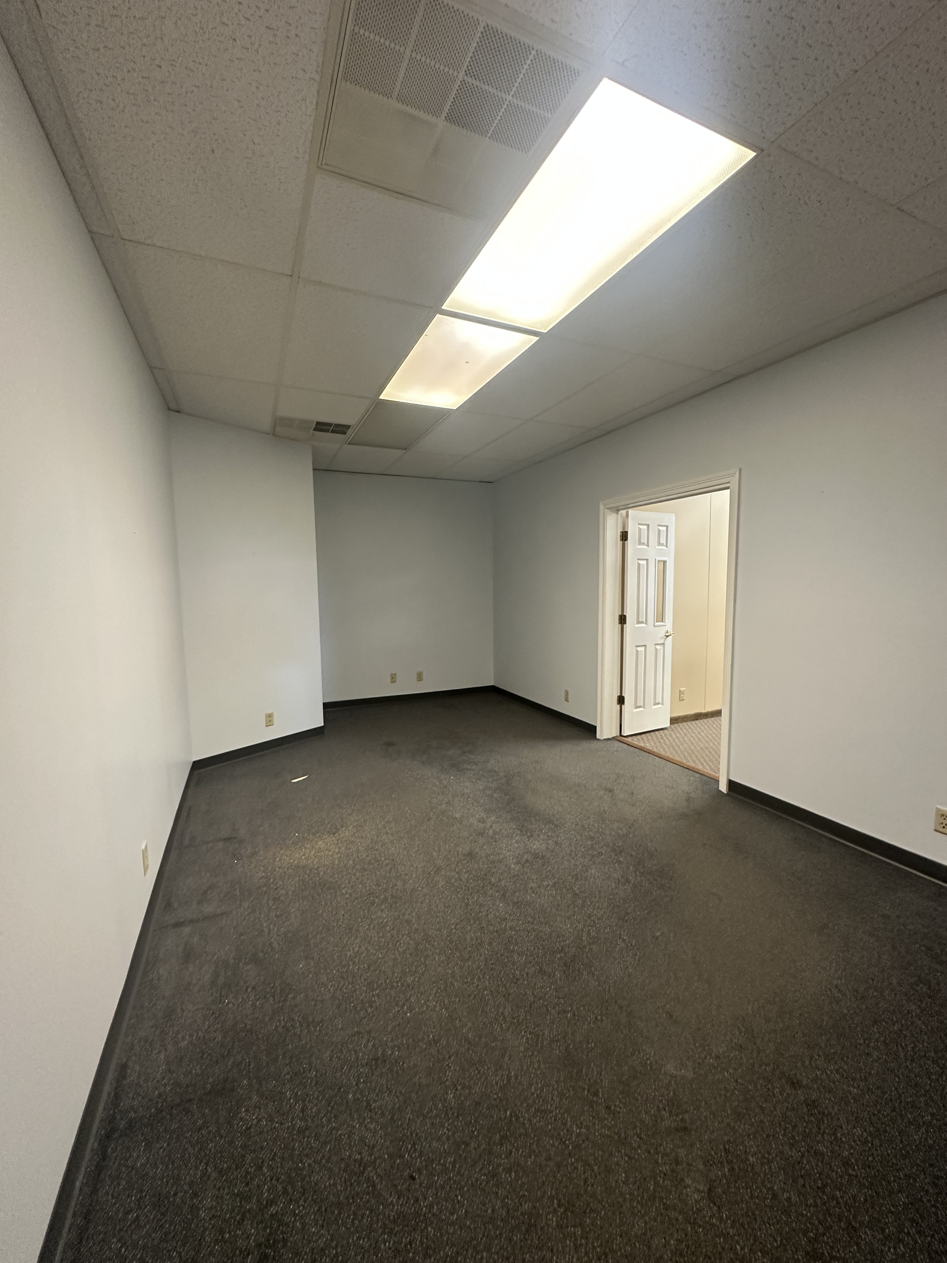 1359 W Garfield Avenue, 1359 W Garfield Ave, Bartonville, IL 61607