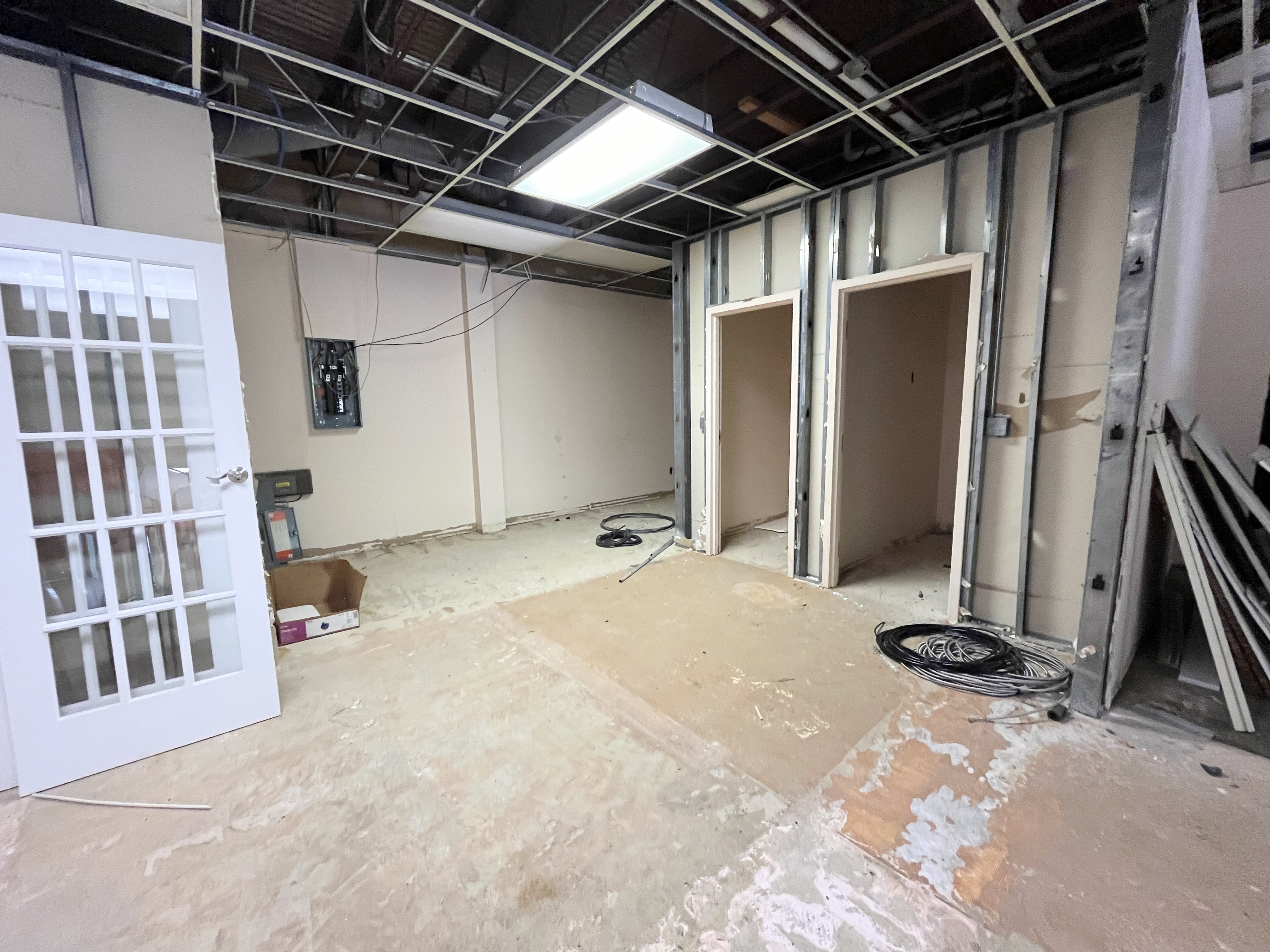 2001 W Willow Knolls Drive, 2001 West Willow Knolls Drive, Peoria, IL 61614