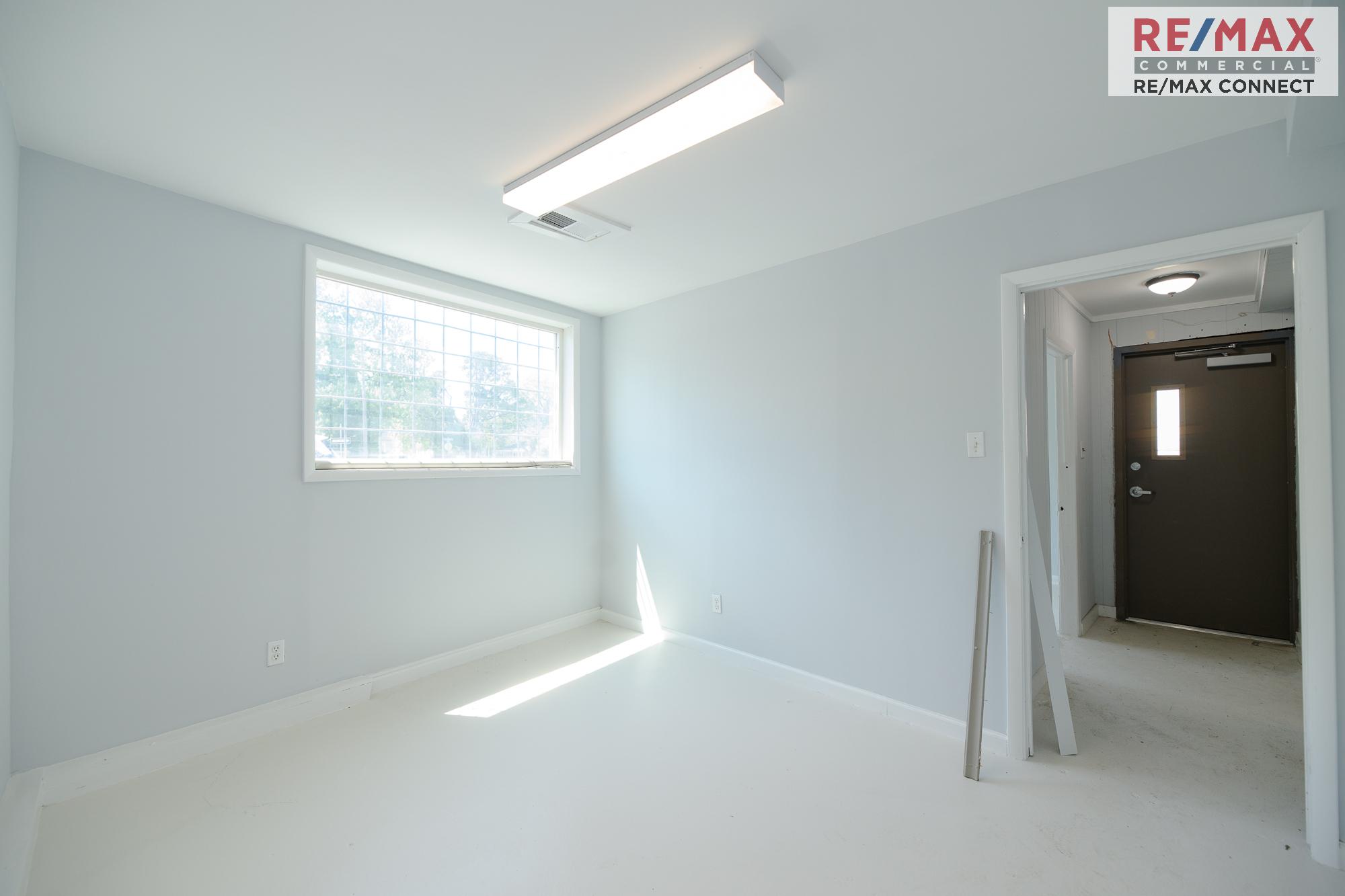 2850 Cromwell - Sale Listing, 2850 Cromwell Road, Norfolk, VA 23509