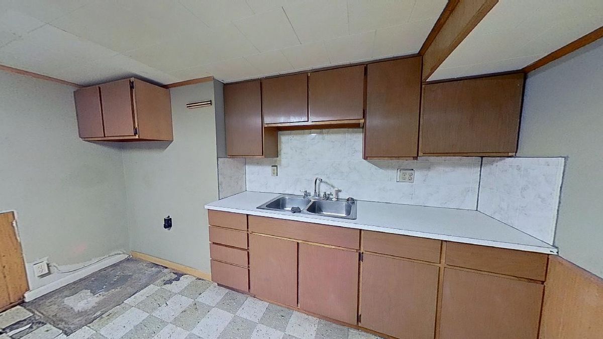 Downtown Portland Office Space Available, 242 Kent Street, Portland, MI 48875
