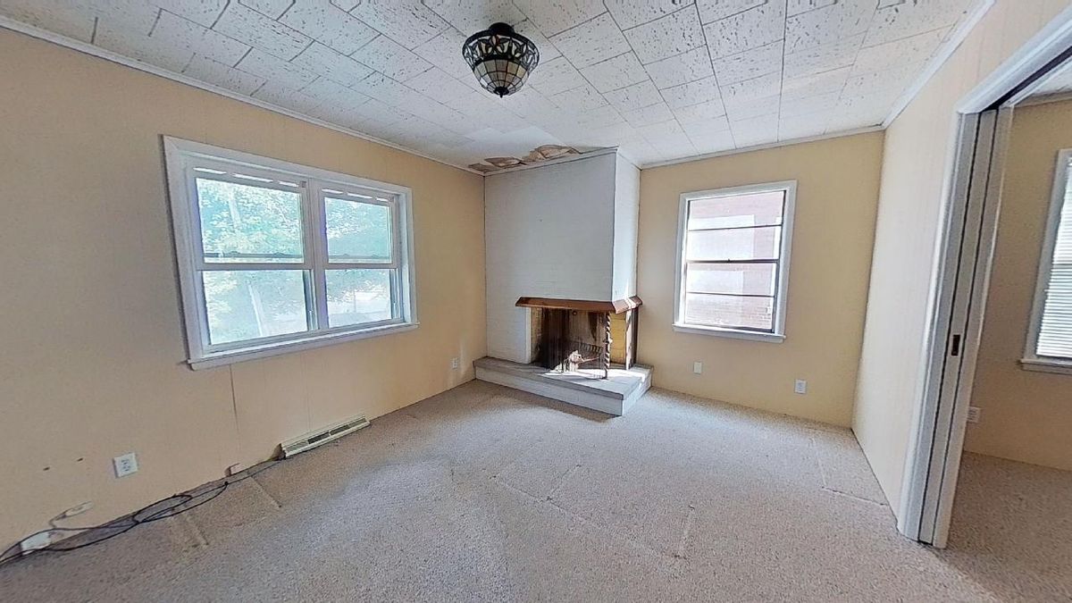 Downtown Portland Office Space Available, 242 Kent Street, Portland, MI 48875