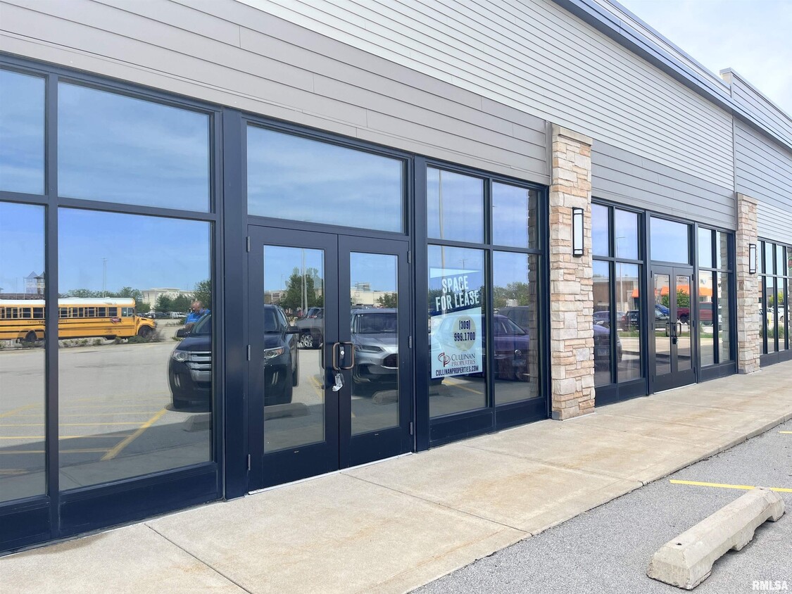 314 W Washington Street - Levee District, 314 West Washington Street, East Peoria, IL 61611