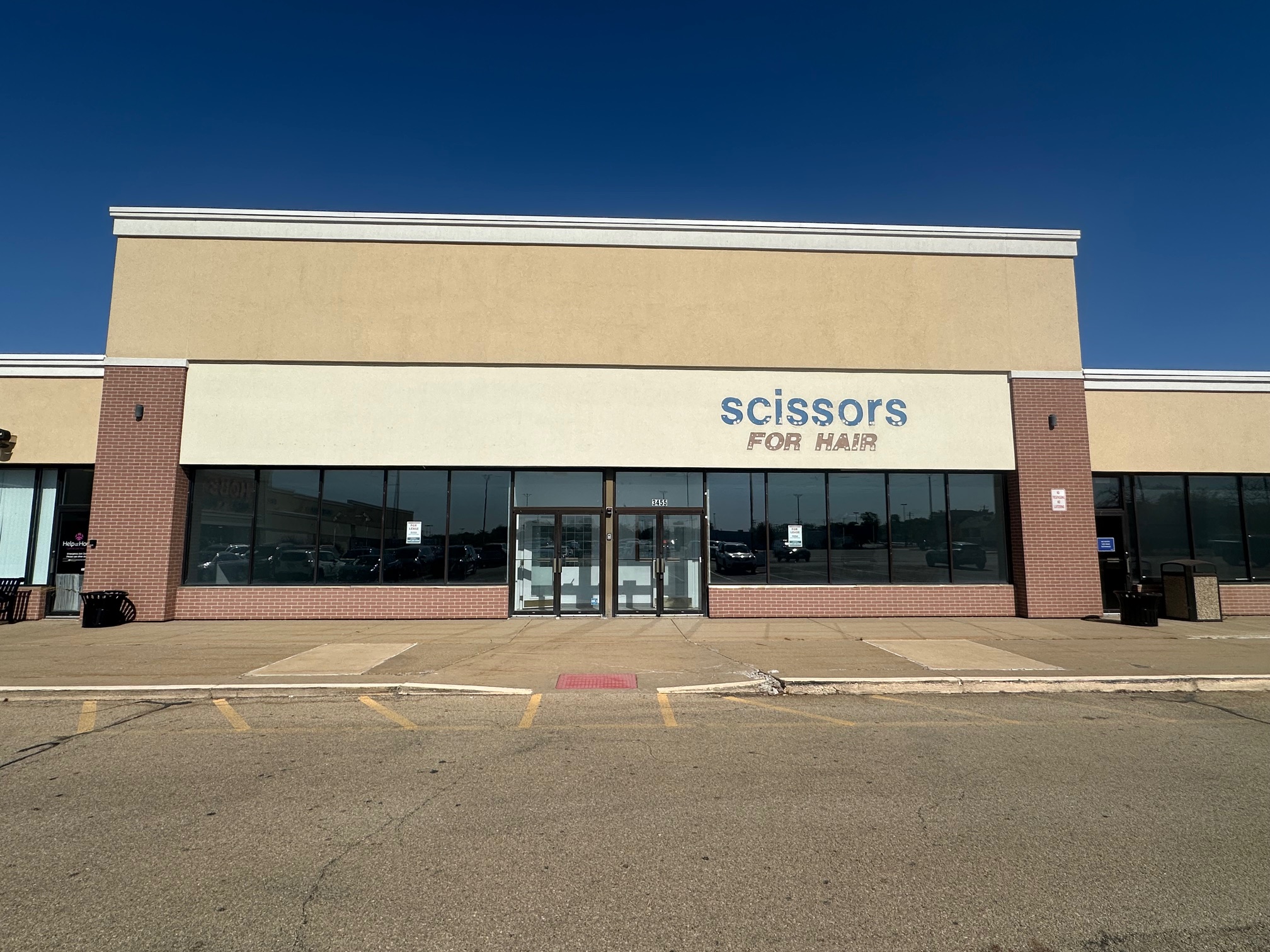 3523 N University Street, 3523 N University St, Peoria, IL 61604