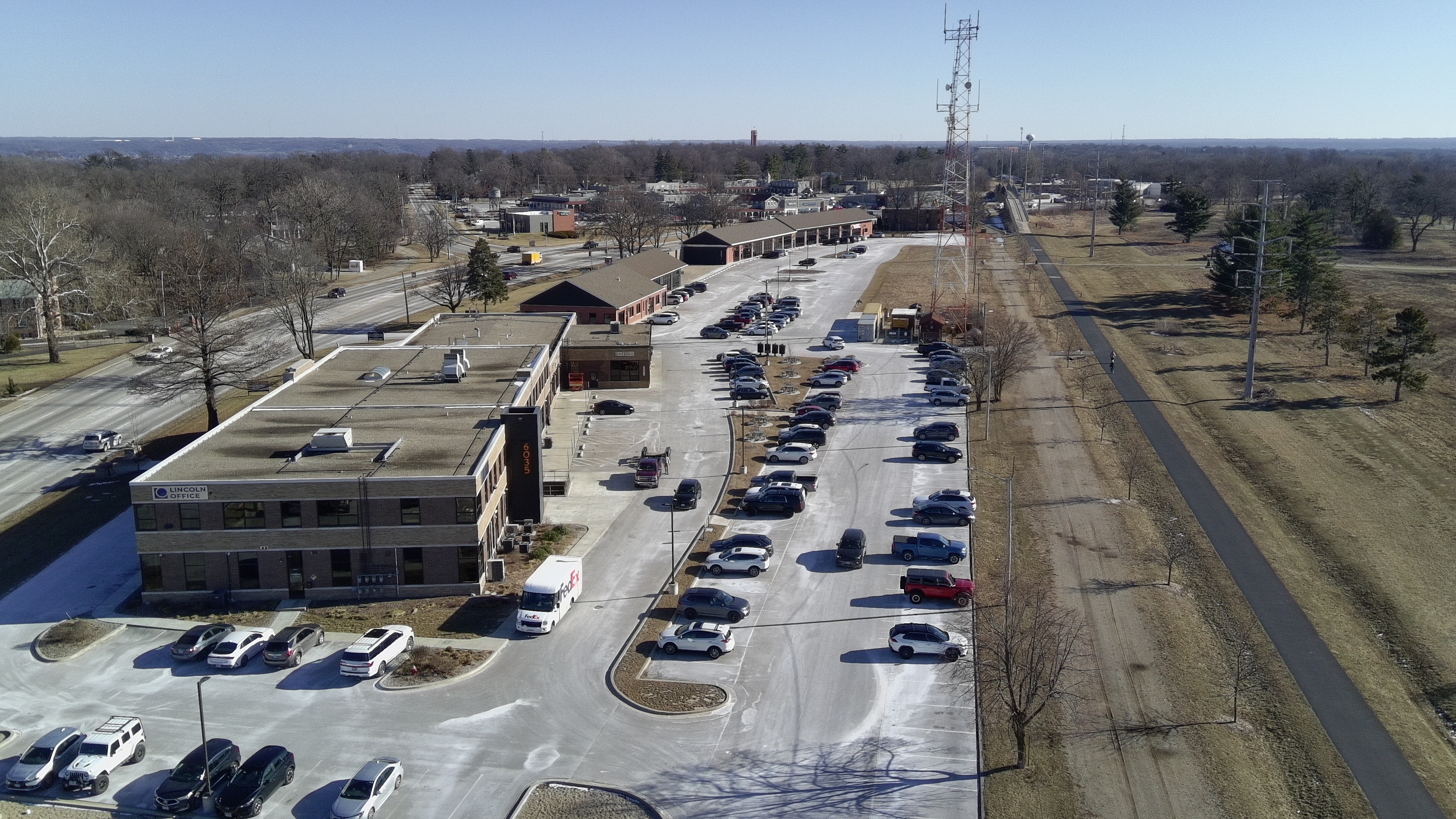 Keller Station - MicroSuites, 6035 Knoxville Avenue, Peoria, IL 61614