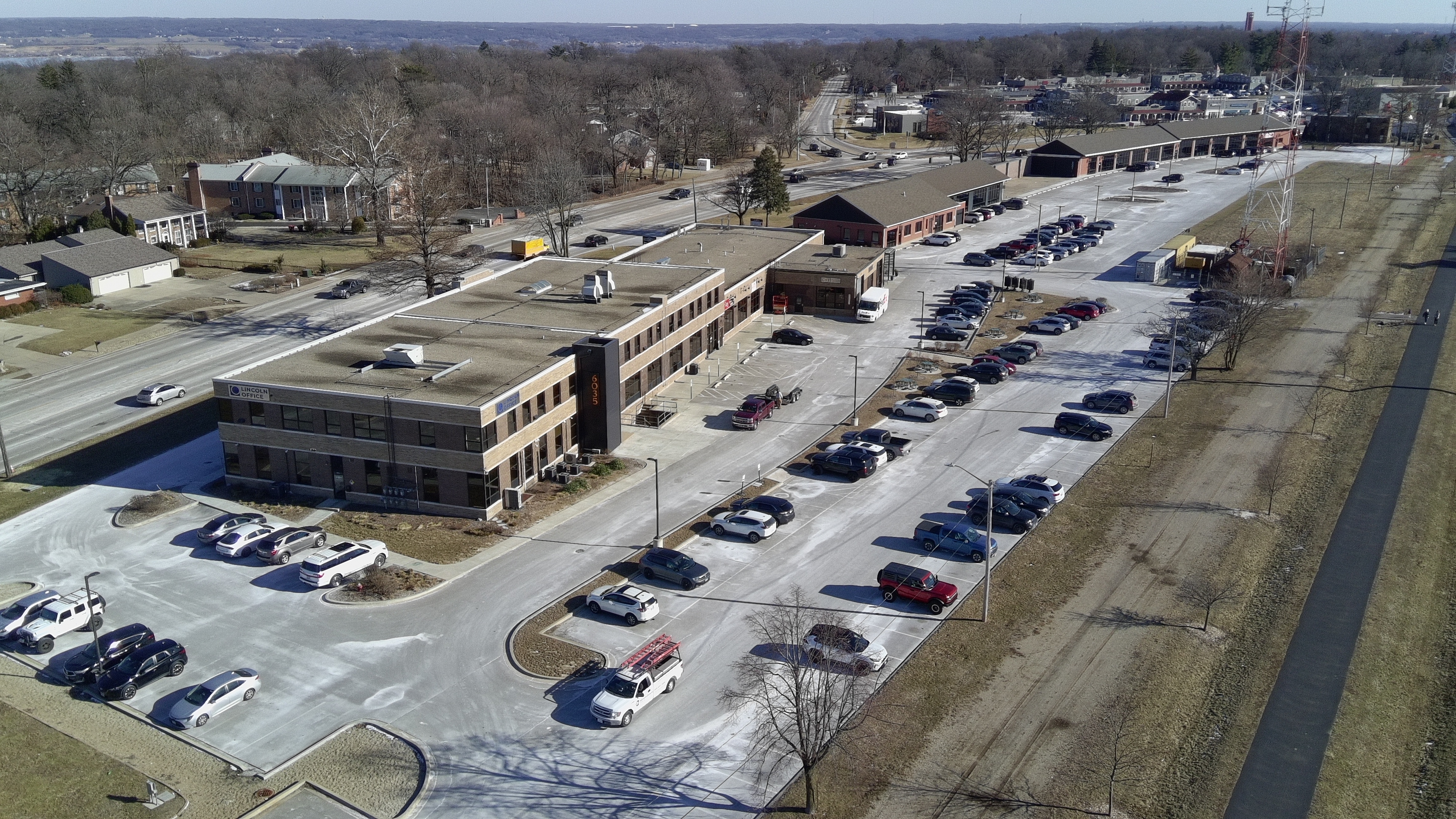 Keller Station - MicroSuites, 6035 Knoxville Avenue, Peoria, IL 61614