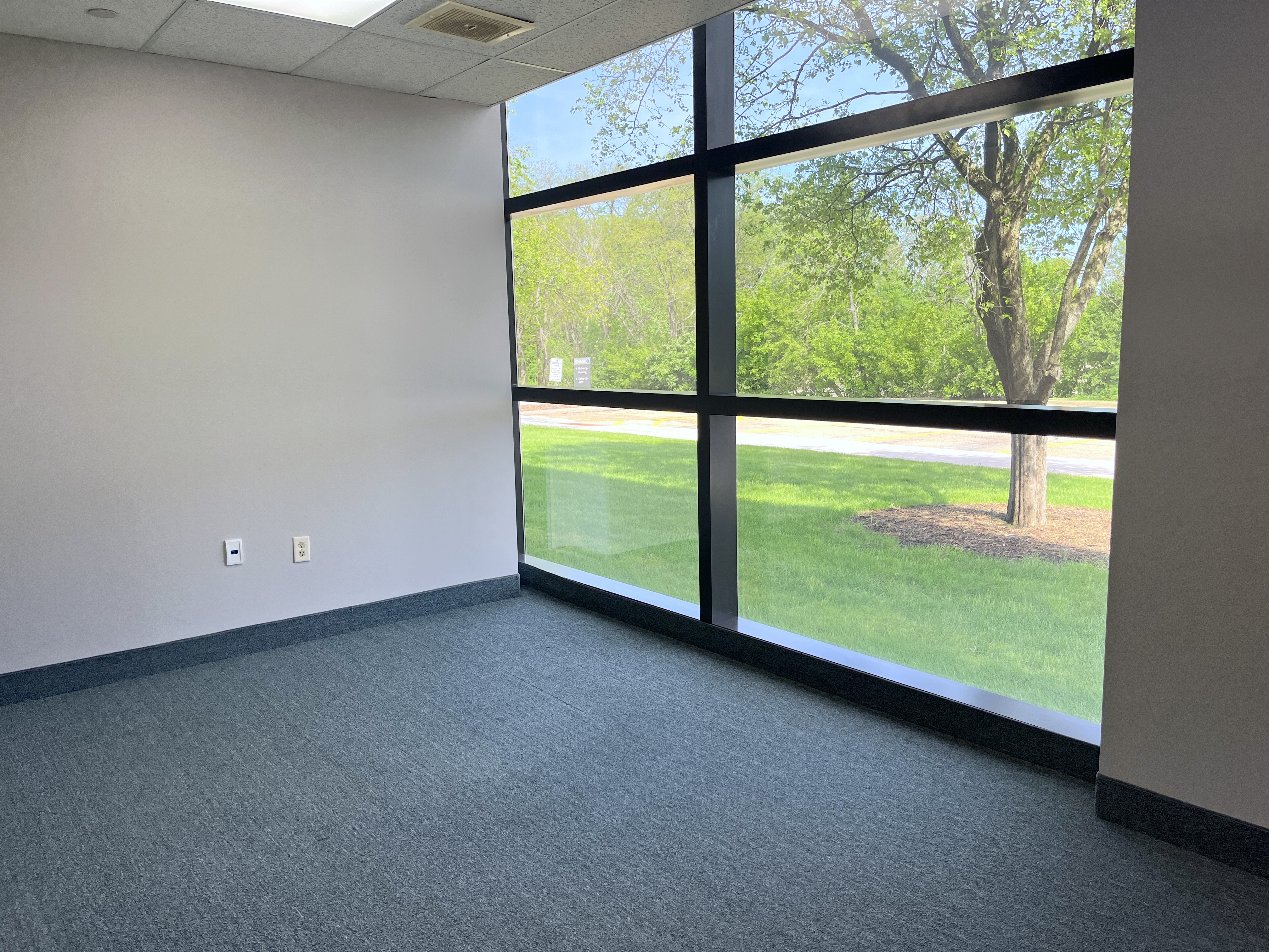 7707 N Knoxville Avenue, 7707 N Knoxville Ave, Peoria, IL 61614