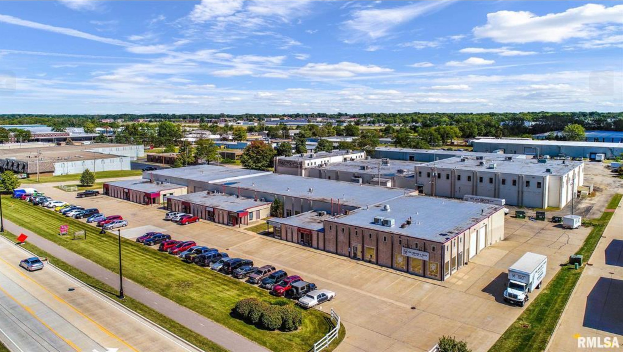 8202-8226 N University Street, 8202 N University St, Peoria, IL 61615