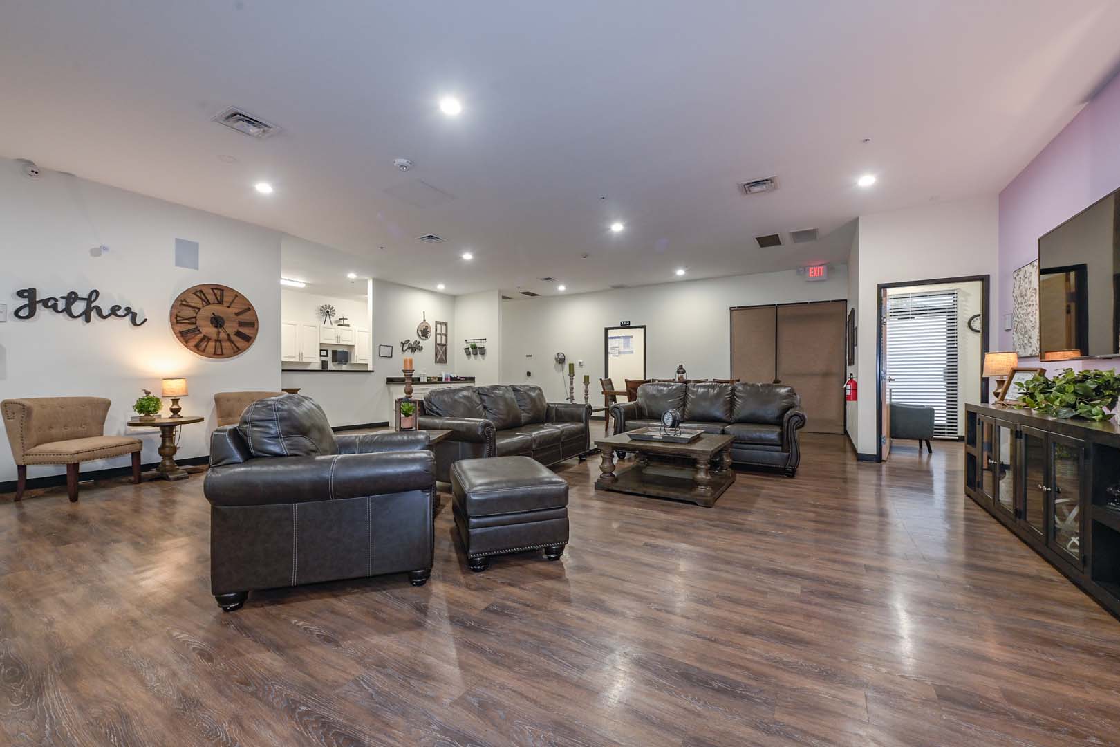 Healthcare Facility, 1620 North 48th Street, Phoenix, AZ 85008