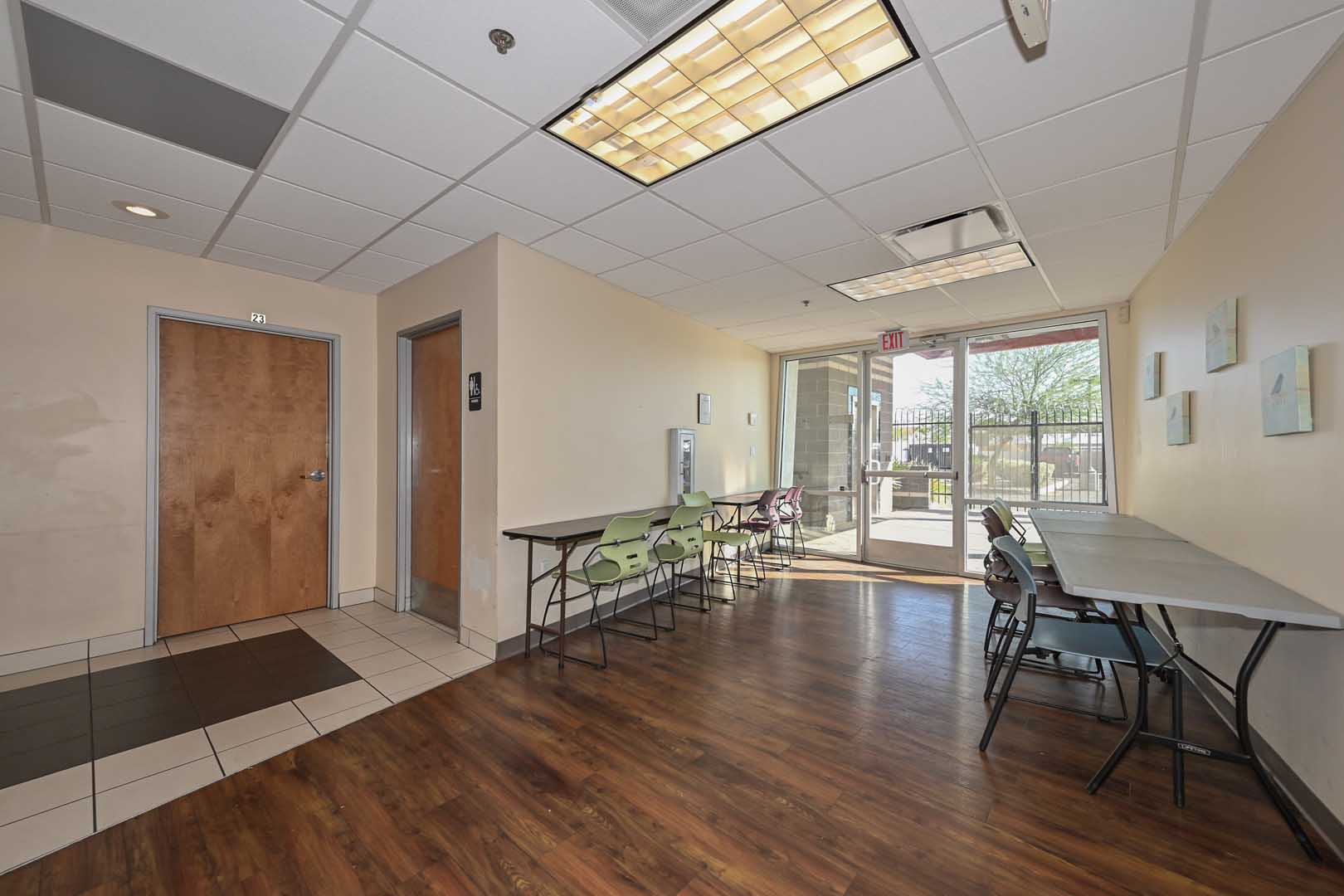2502 E WASHINGTON ST, 2502 East Washington Street, Phoenix, AZ 85034