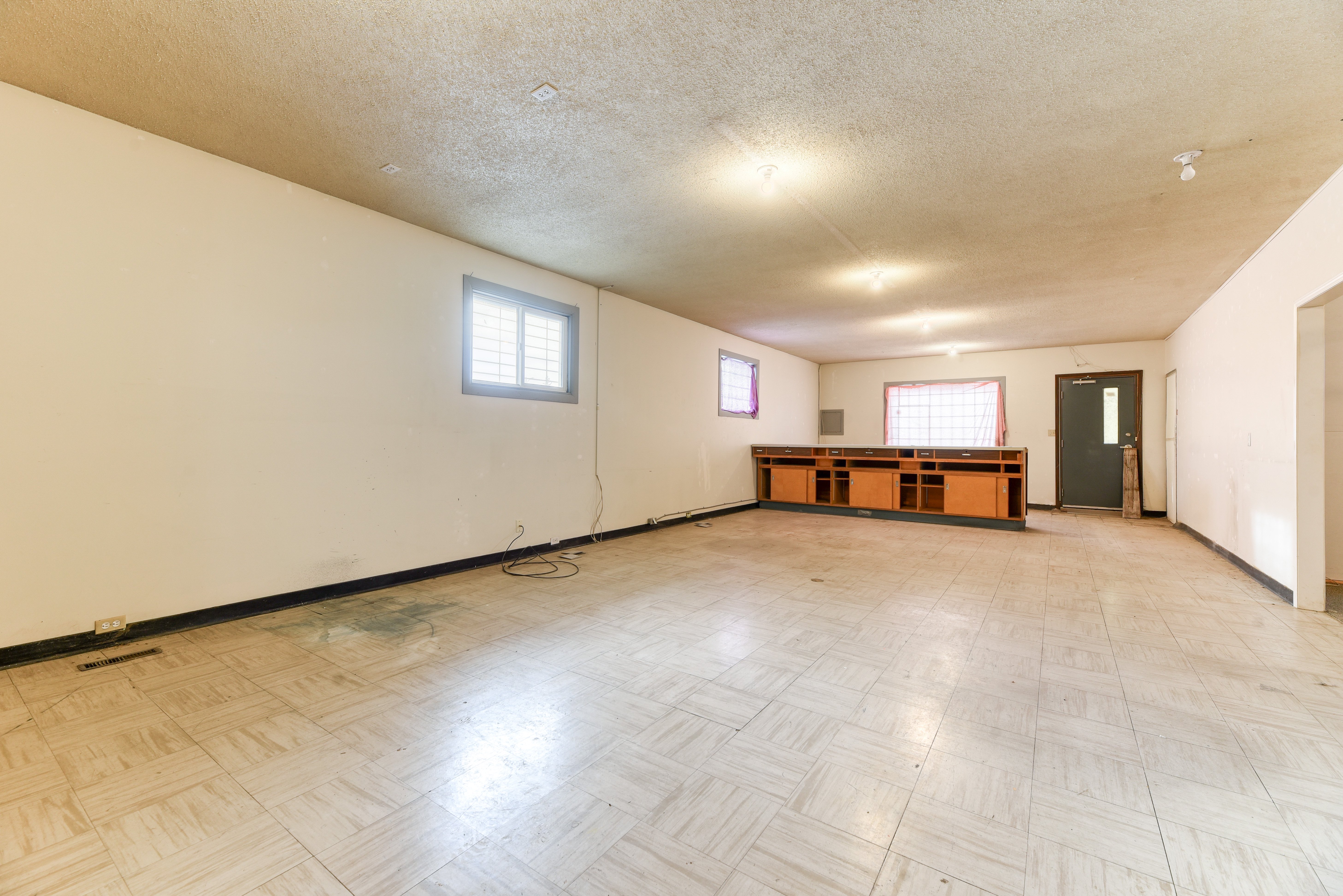 Langdon Commercial Property, 228 Centre Street, Langdon, AB T0J 1X2, Canada