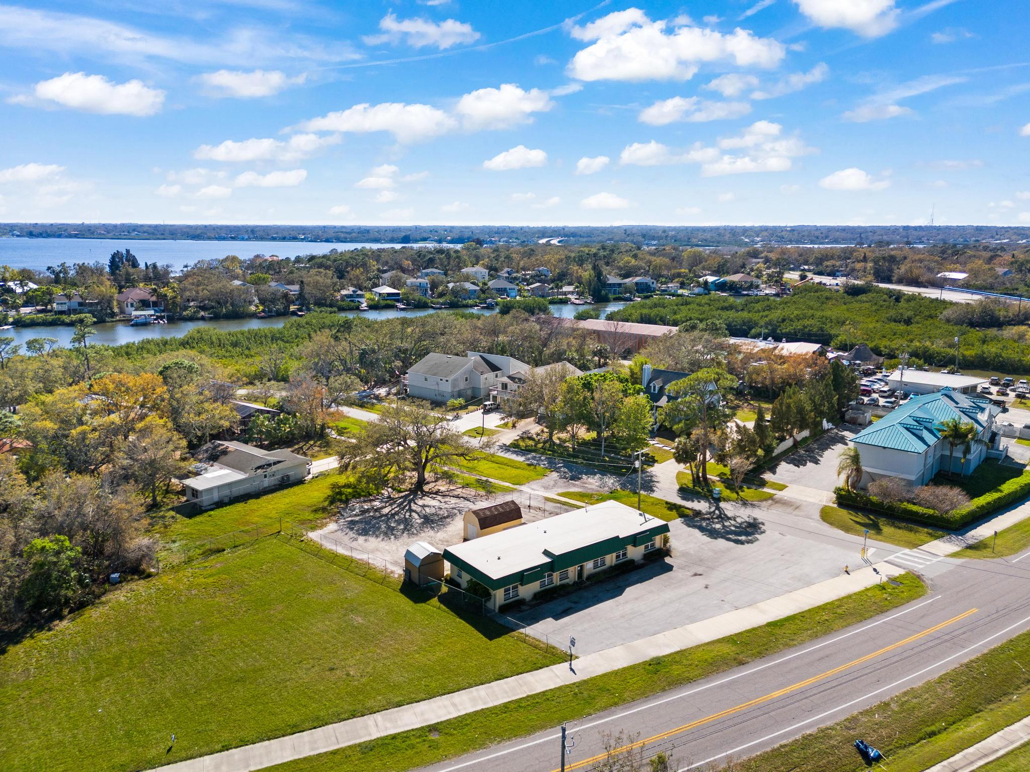 St. Petersburg Drive W - Oldsmar, 911 Saint Petersburg Drive West, Oldsmar, FL 34677
