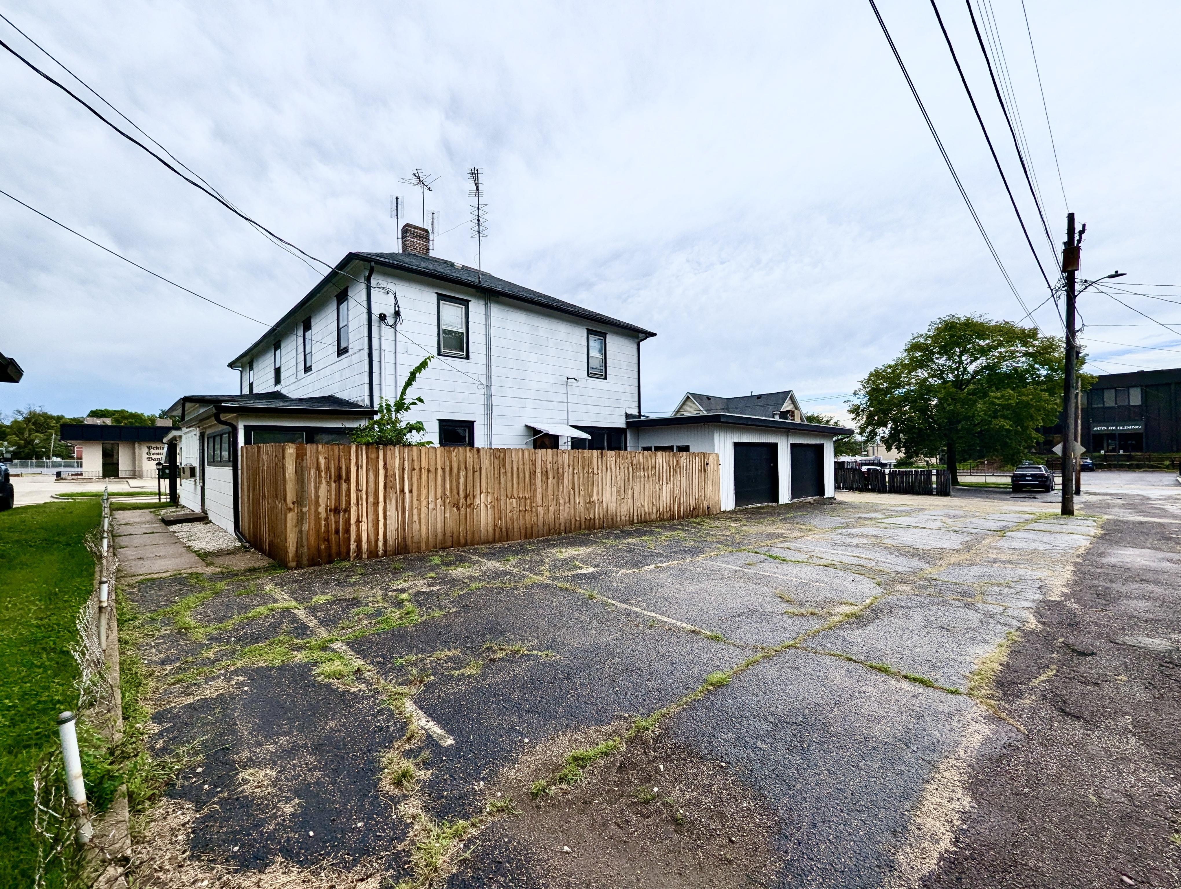 611 Margaret Street, 611 Margaret St, Pekin, IL 61554