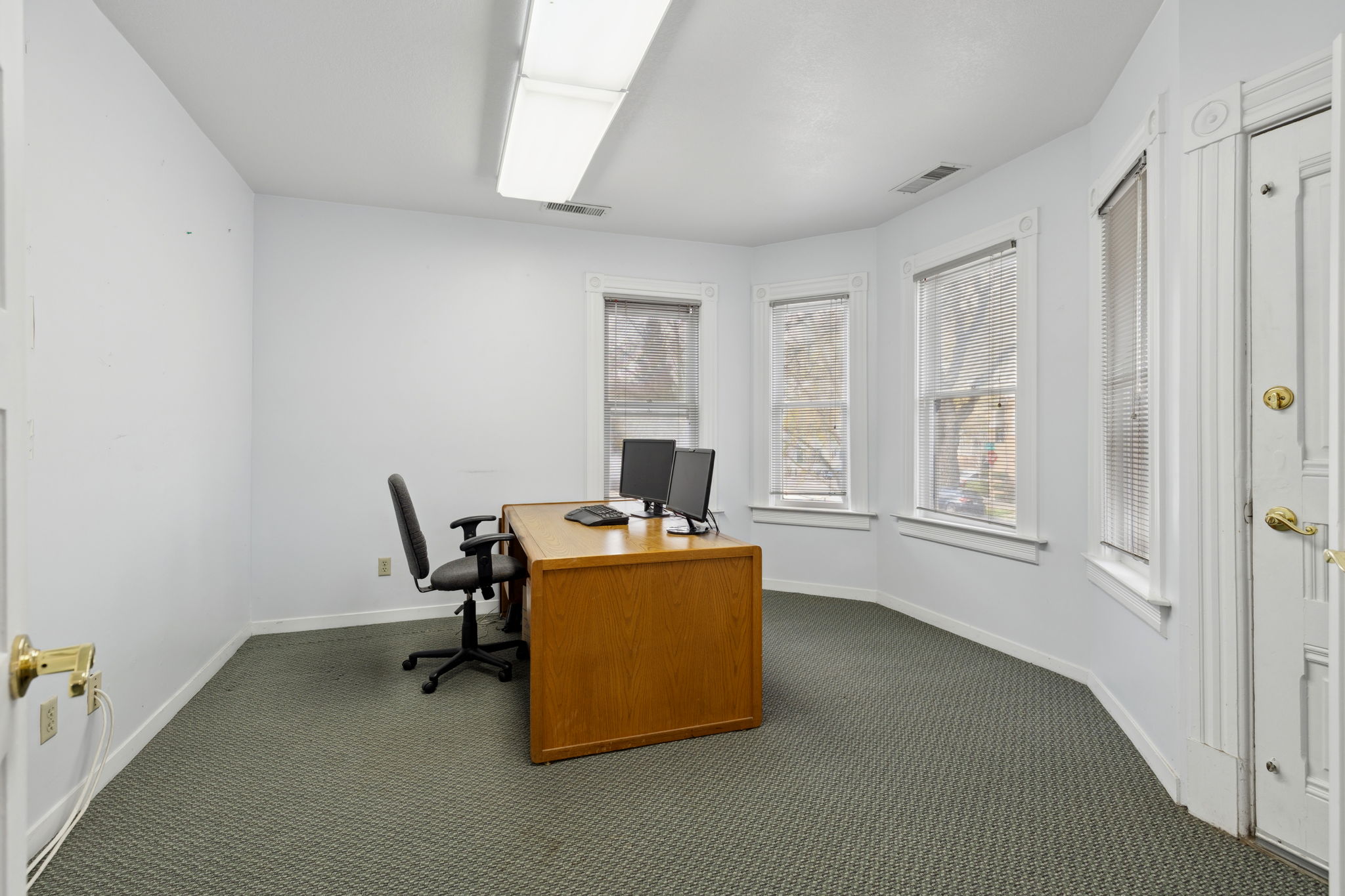 1823 11th Street, 1823 11th Street, Sacramento, CA 95811