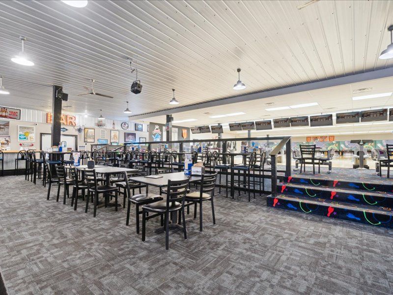 Pintown Bowling Center, 142 North Saginaw Street, Chesaning, MI 48616