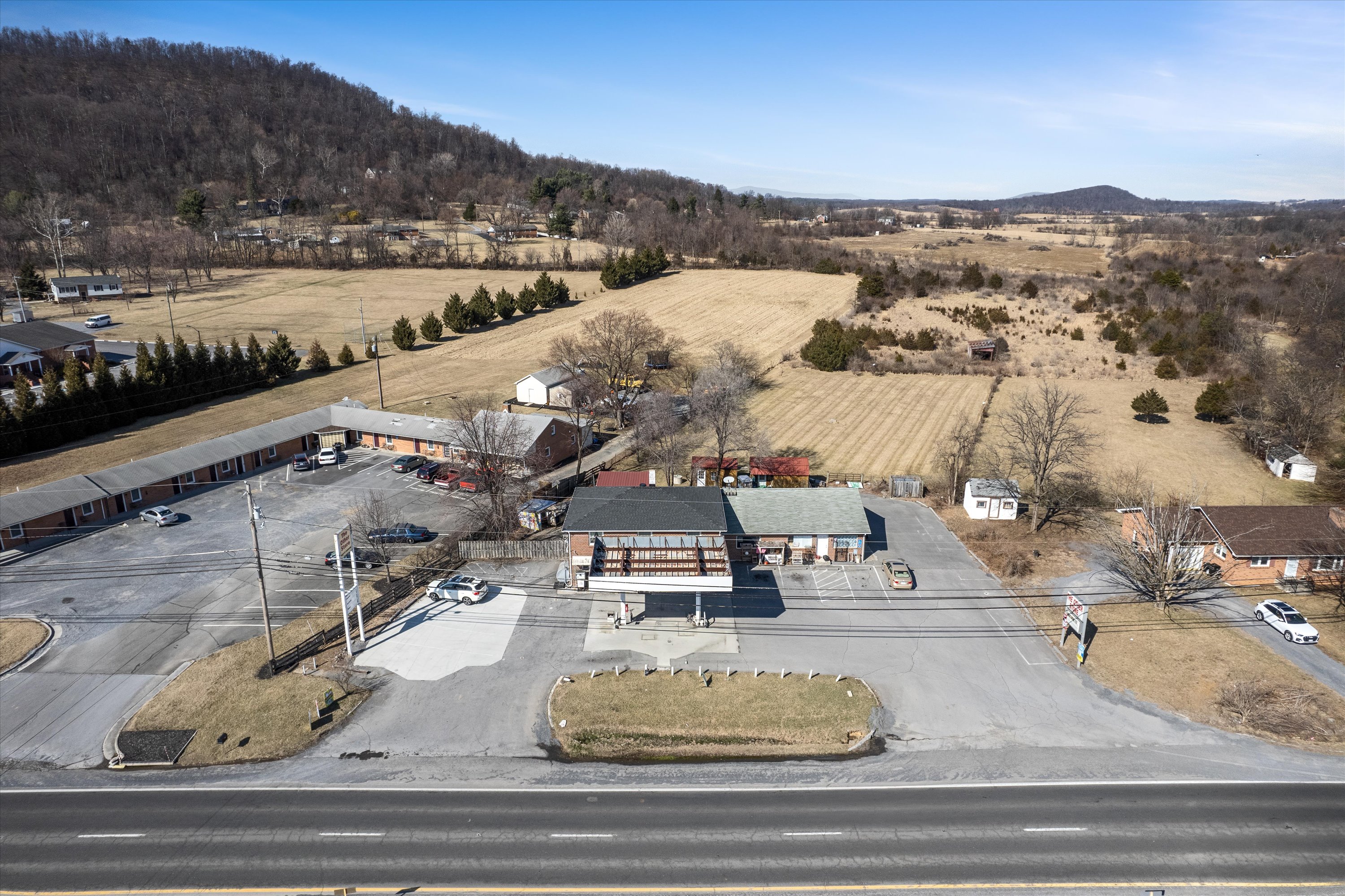 2740 Northwestern Turnpike,