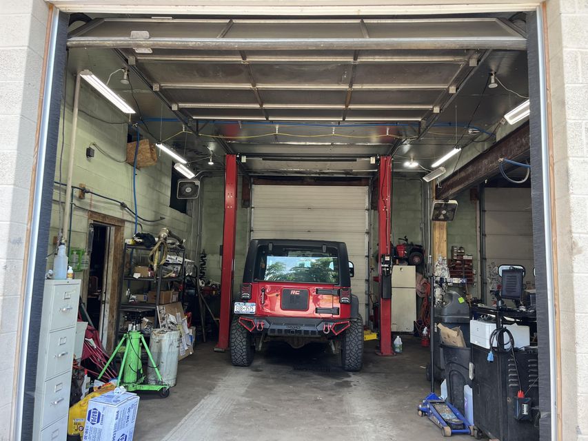 Top Notch Automotive, 190 Pleasant Street, Keeseville, NY 12944