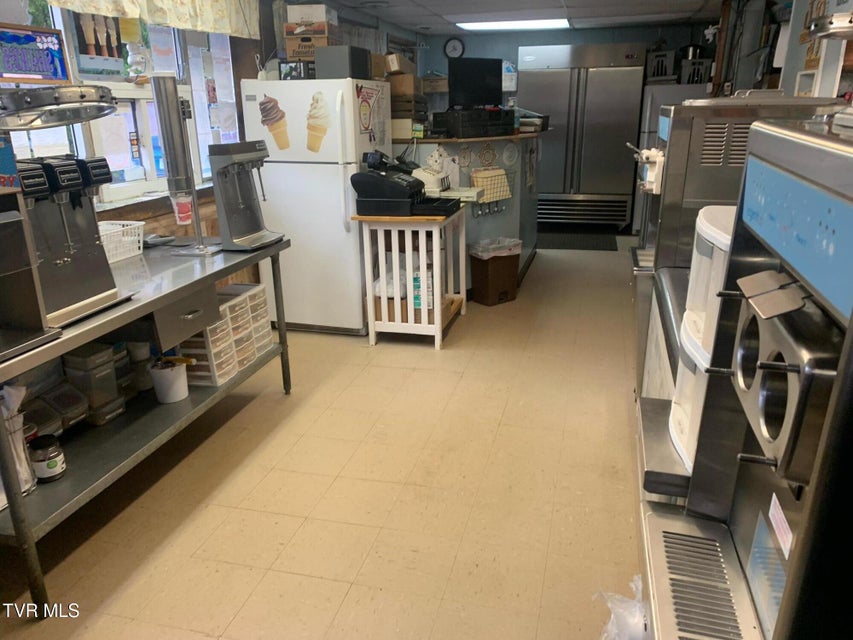 Restaurant, 314 Front Street East, Coeburn, VA 24230