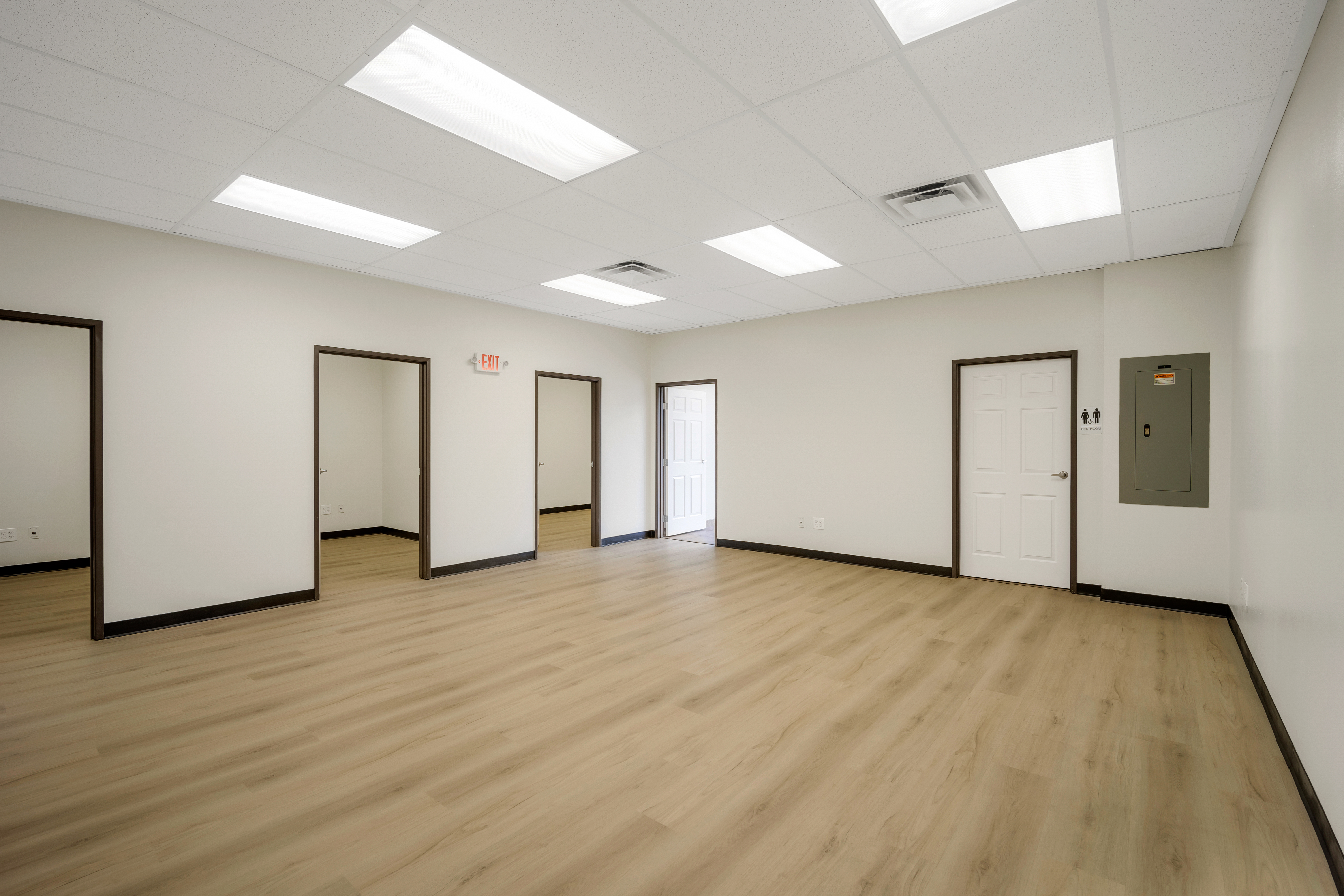 Country Club Center-1720, 1720 West Horizon Ridge Parkway, Henderson, NV 89012