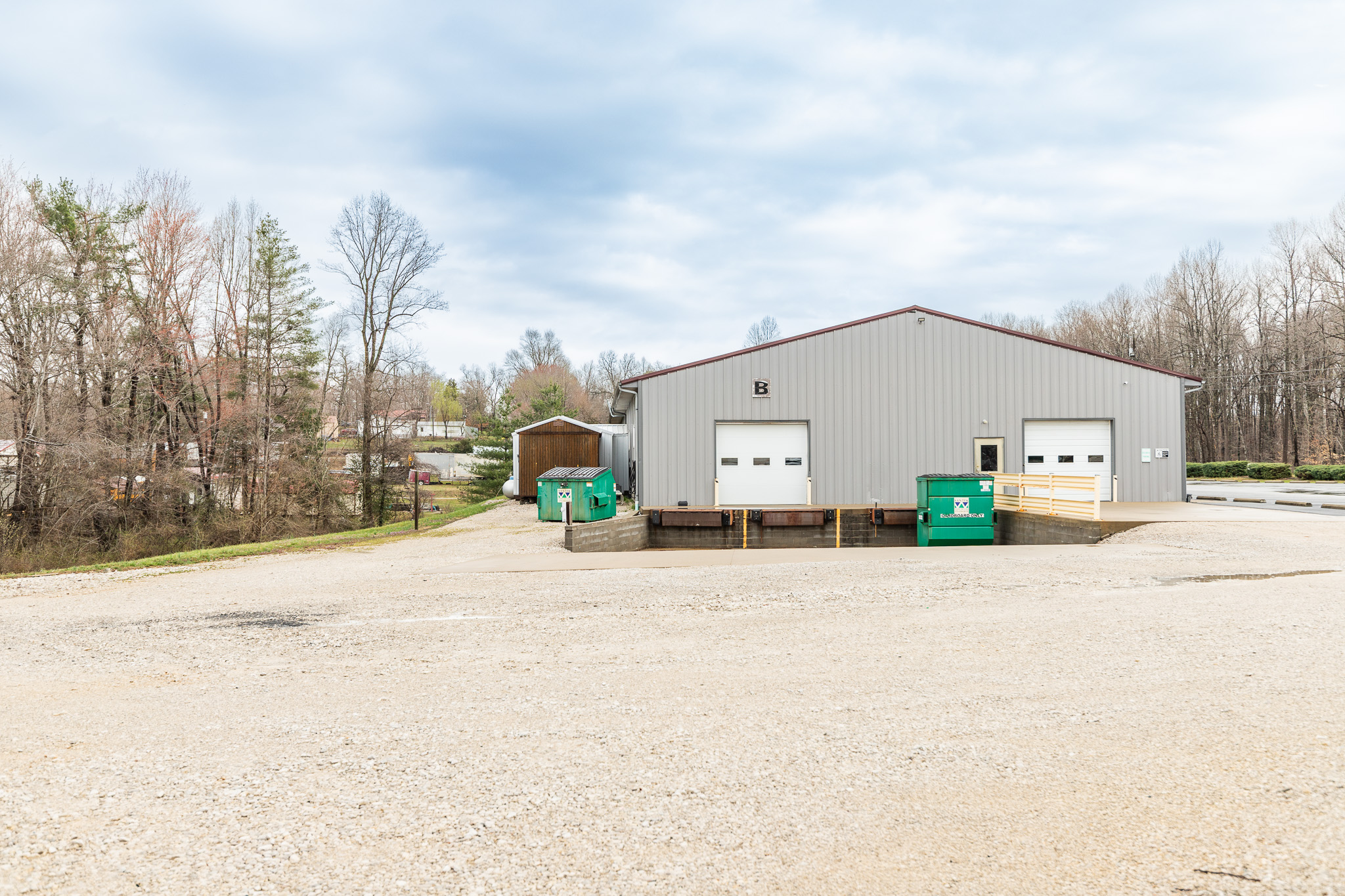 High Traffic Commercial Property, 4437 South Dixie Highway, Glendale, KY 42740