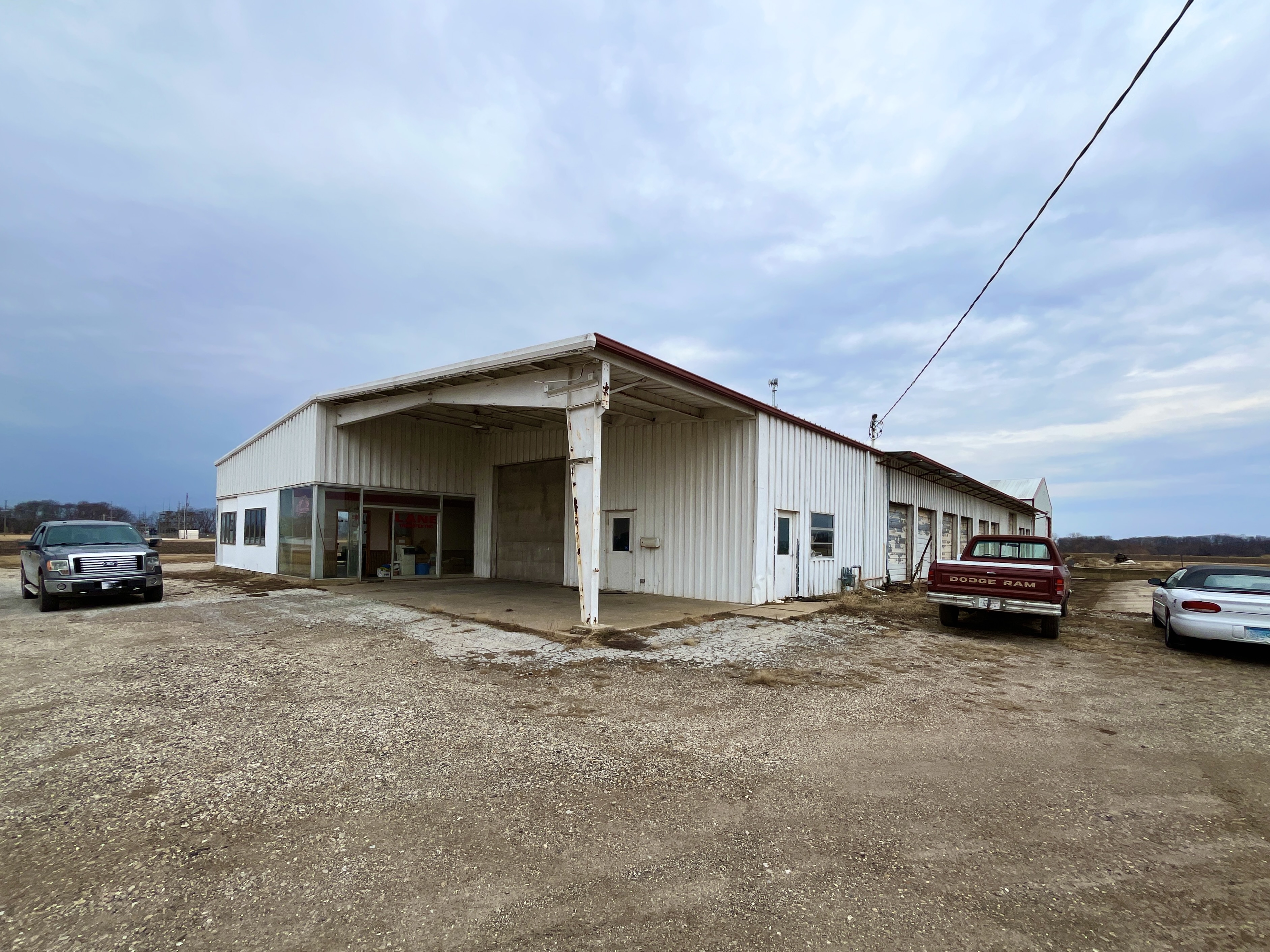 125 West Barlow Road, Farmington, IL 61531