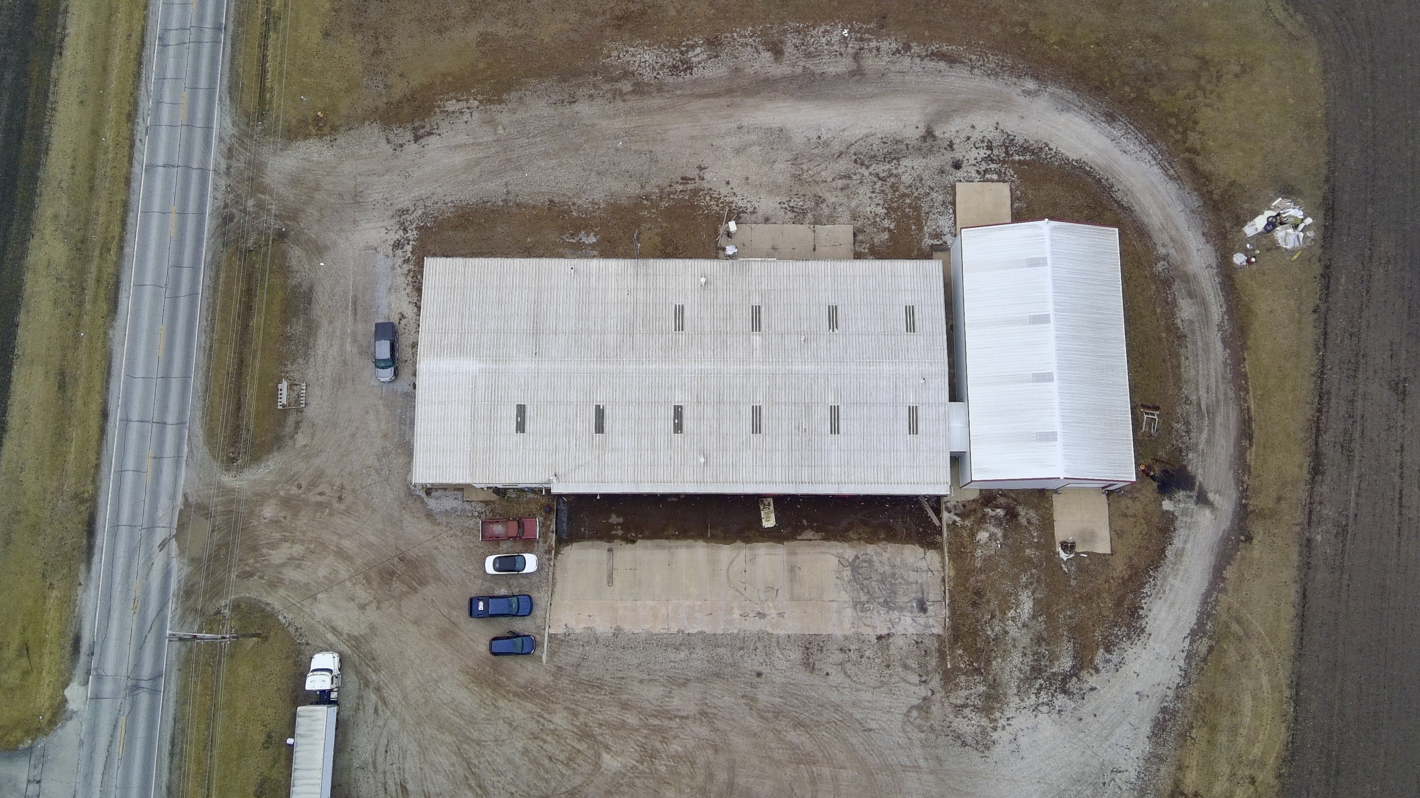 125 W. Barlow Road, 125 West Barlow Road, Farmington, IL 61531