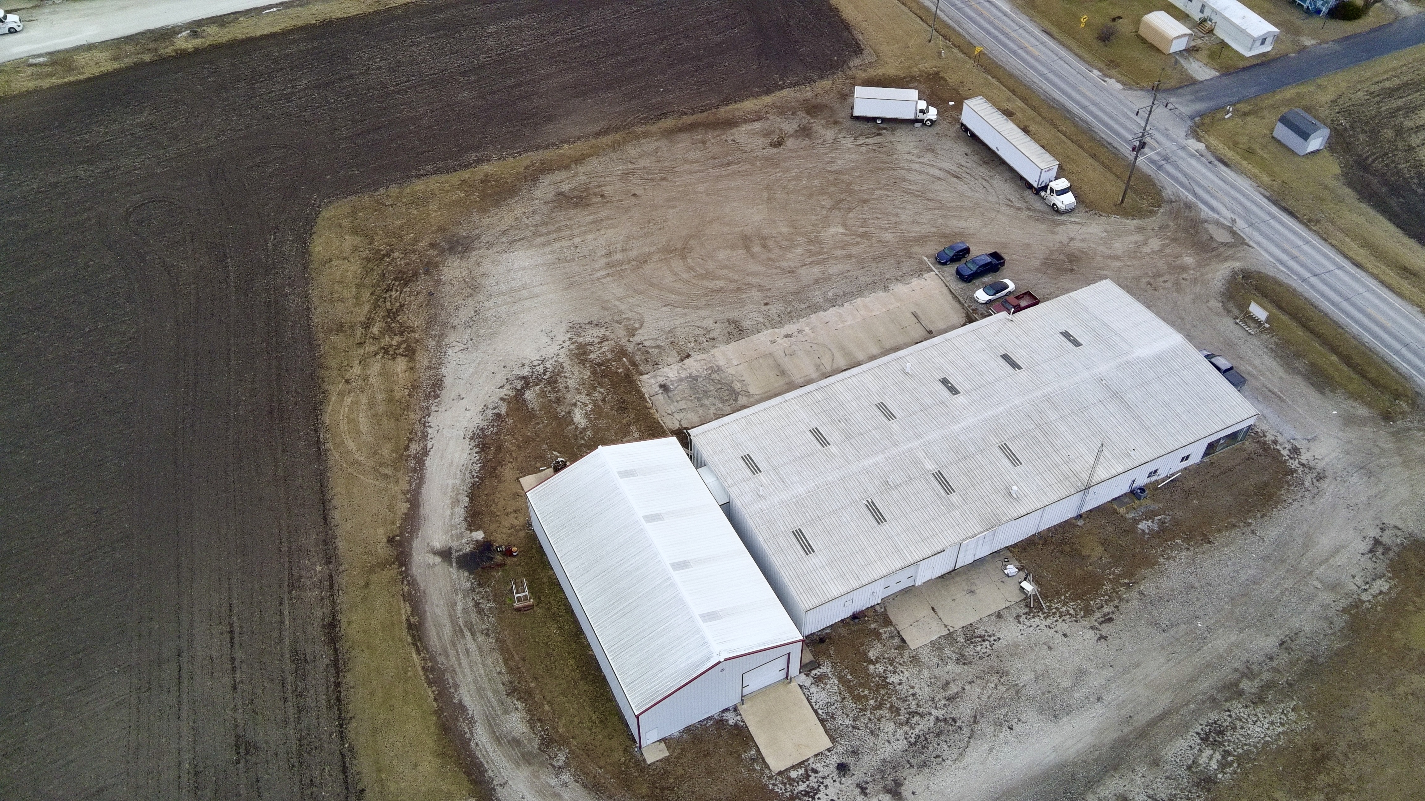 125 W. Barlow Road, 125 West Barlow Road, Farmington, IL 61531