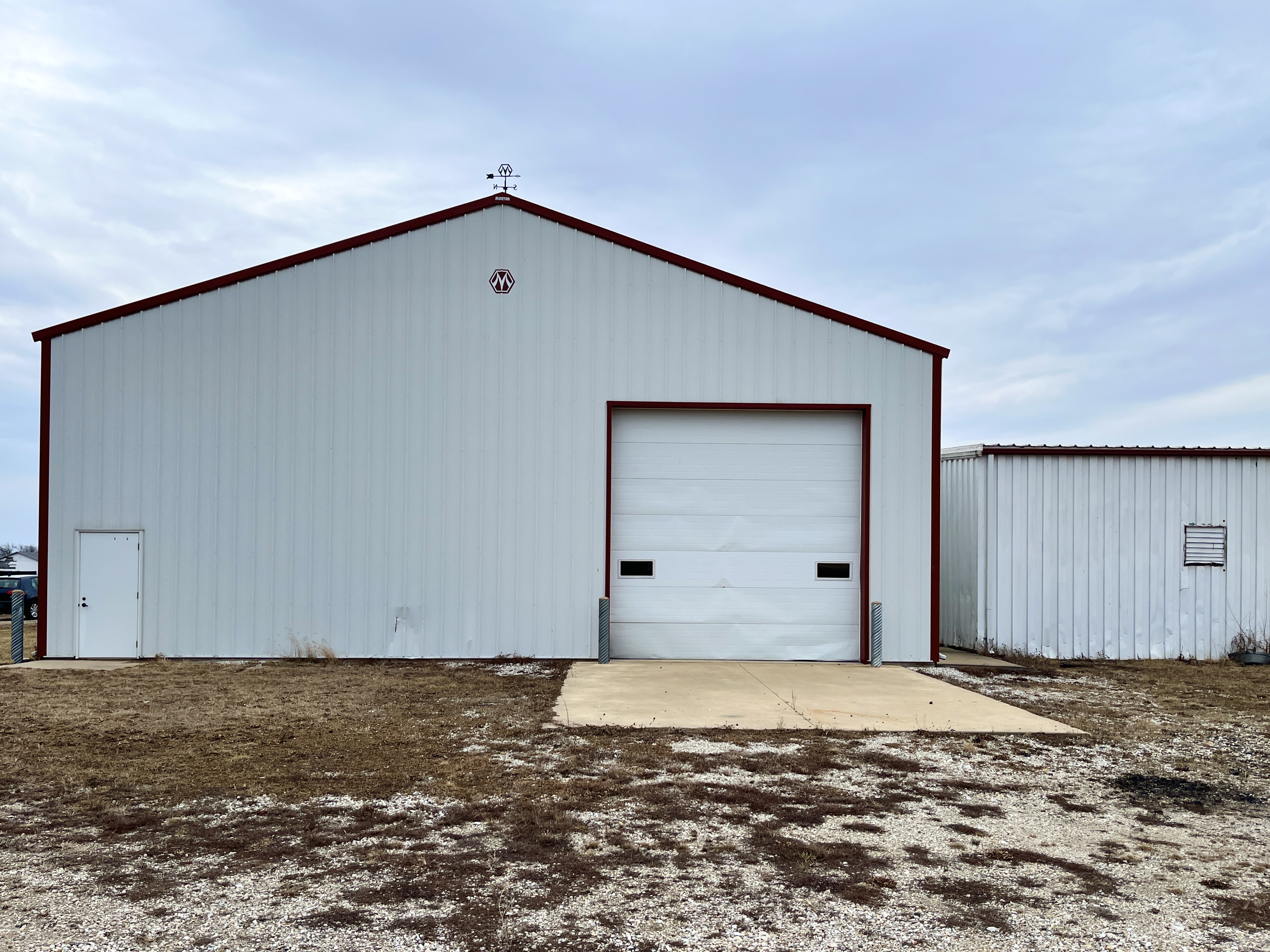 125 W. Barlow Road, 125 West Barlow Road, Farmington, IL 61531