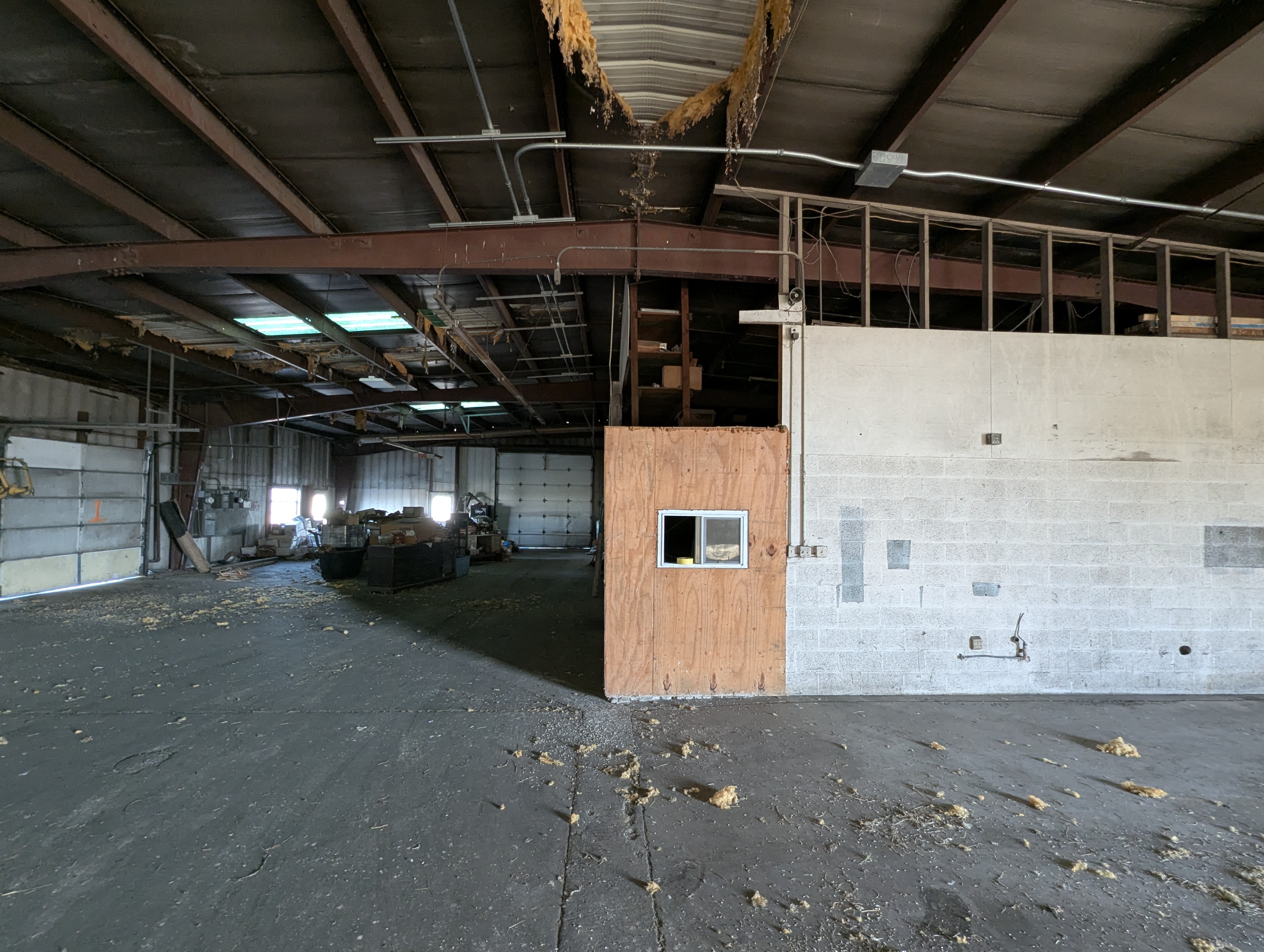125 W. Barlow Road, 125 West Barlow Road, Farmington, IL 61531
