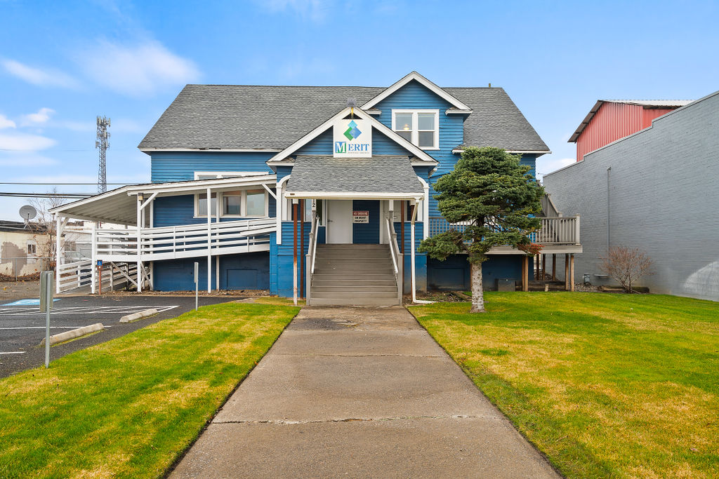 312 W 2nd St., Wapato, 312 West 2nd Street, Wapato, WA 98951