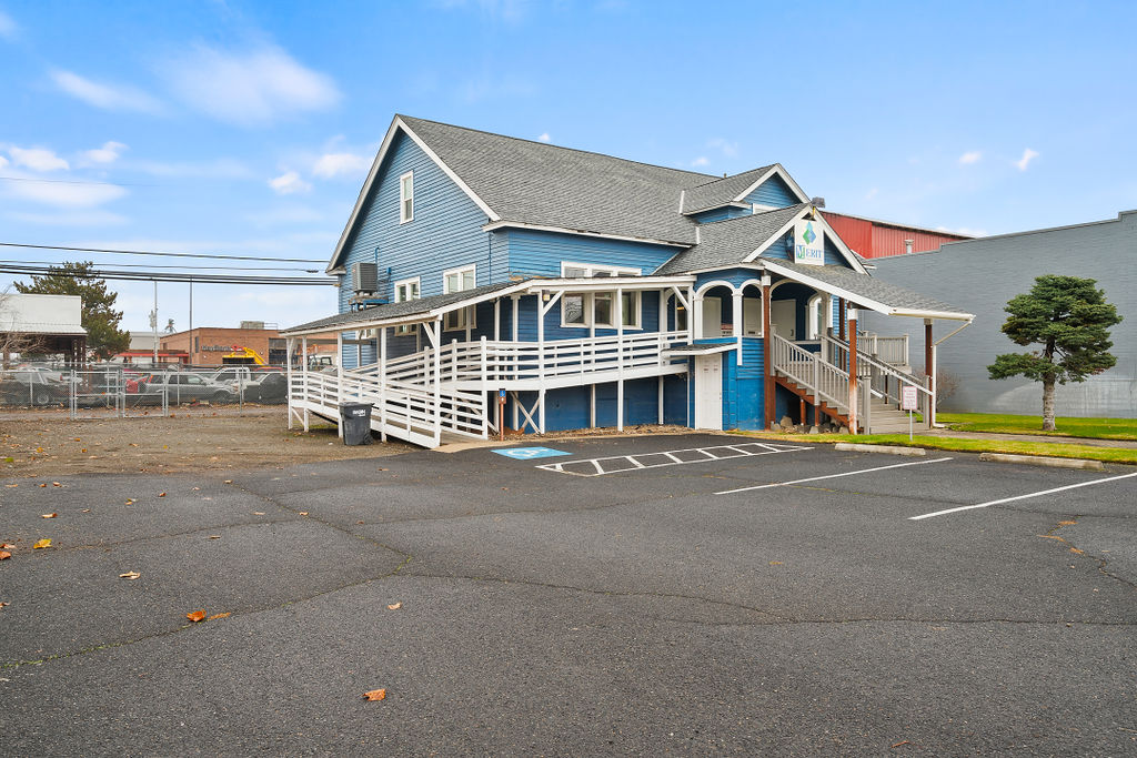 312 W 2nd St., Wapato, 312 West 2nd Street, Wapato, WA 98951