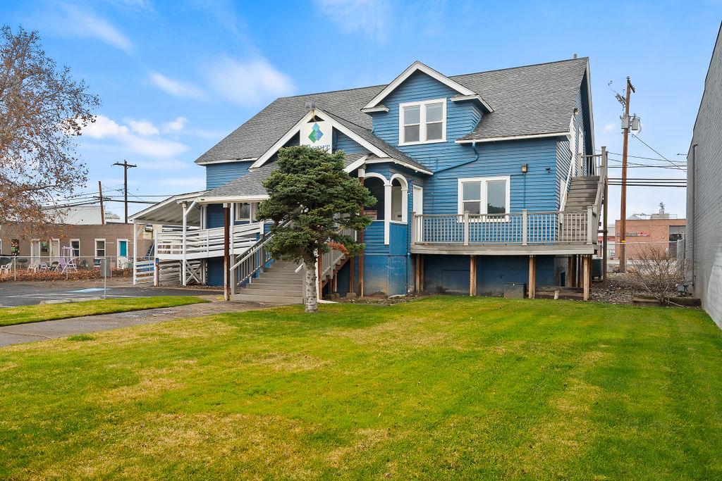 312 W 2nd St., Wapato, 312 West 2nd Street, Wapato, WA 98951