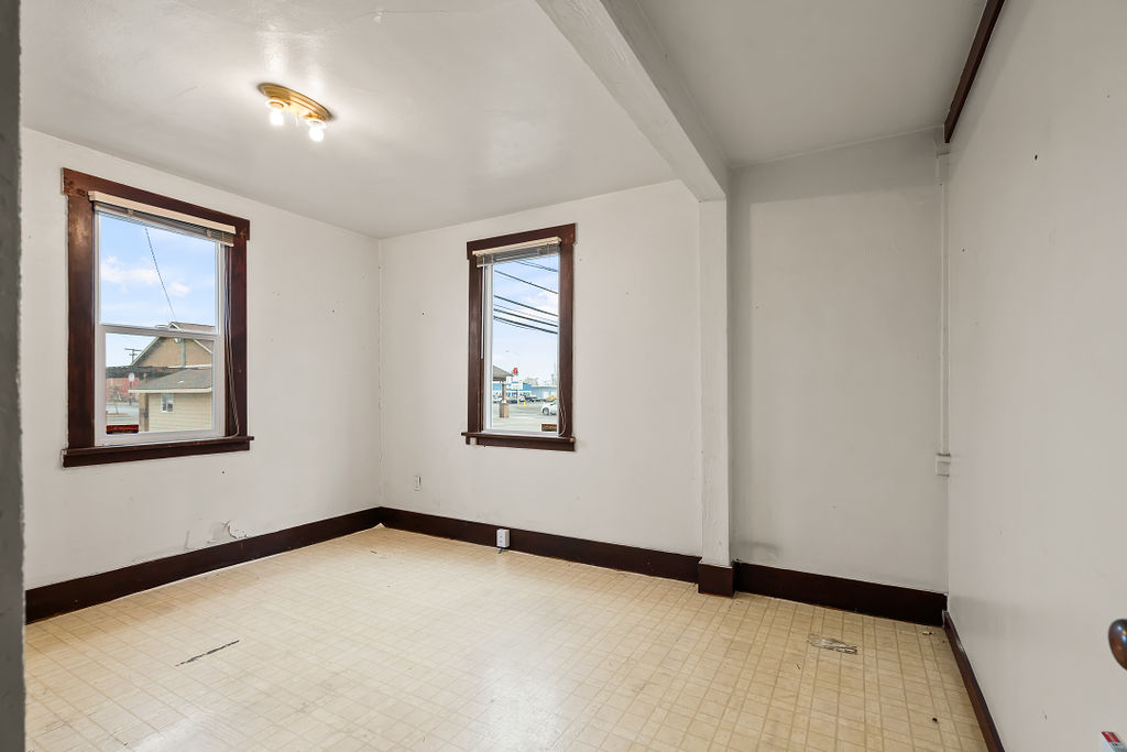 312 W 2nd St., Wapato, 312 West 2nd Street, Wapato, WA 98951