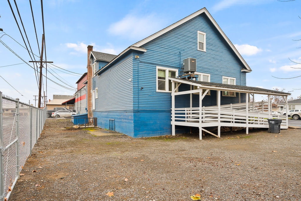 312 W 2nd St., Wapato, 312 West 2nd Street, Wapato, WA 98951