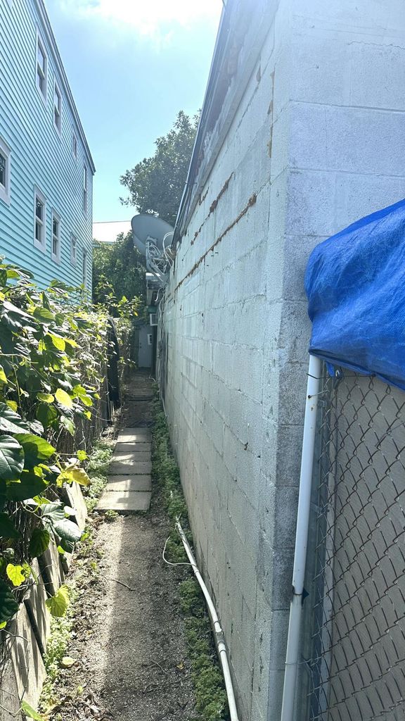 Prime Commercial Property for sale on Stock Island! , 5670 Laurel Avenue, Key West, FL 33040