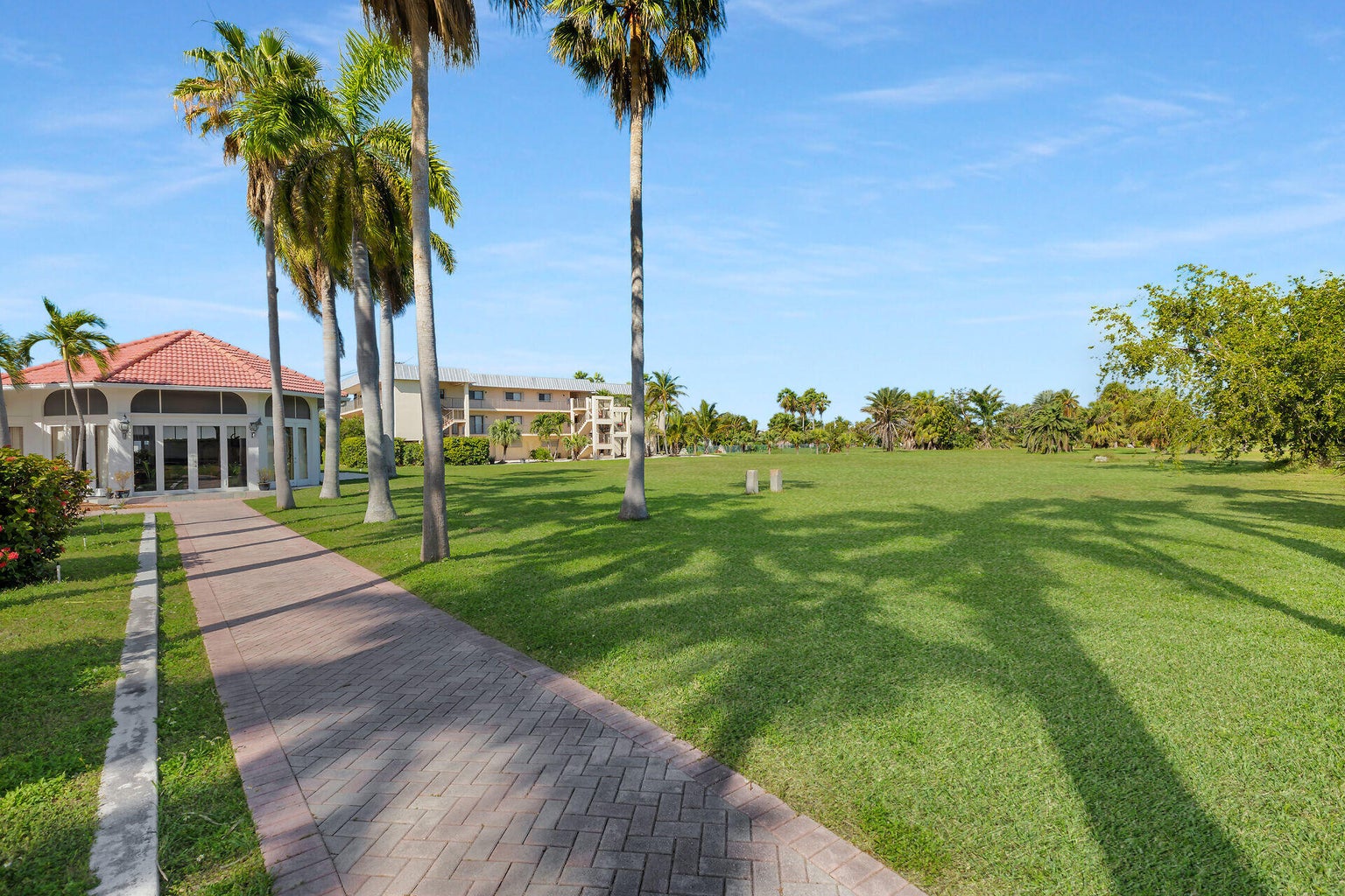 Landmark Restaurant & Bar & Banquet Hall, 700 West Ocean Drive, Key Colony Beach, FL 33051
