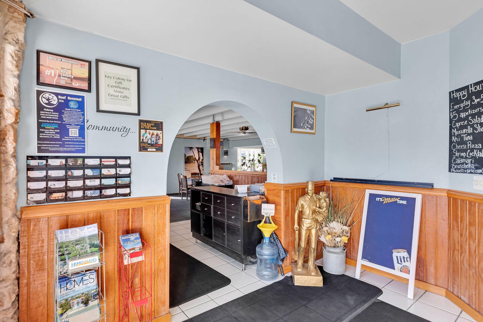 Landmark Restaurant & Bar & Banquet Hall, 700 West Ocean Drive, Key Colony Beach, FL 33051
