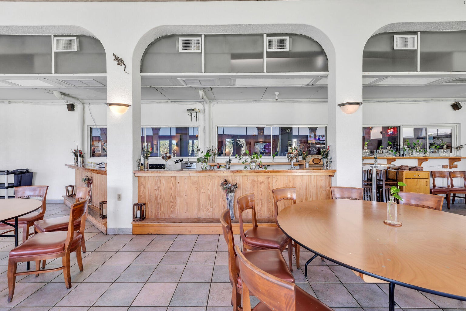 Landmark Restaurant & Bar & Banquet Hall, 700 West Ocean Drive, Key Colony Beach, FL 33051