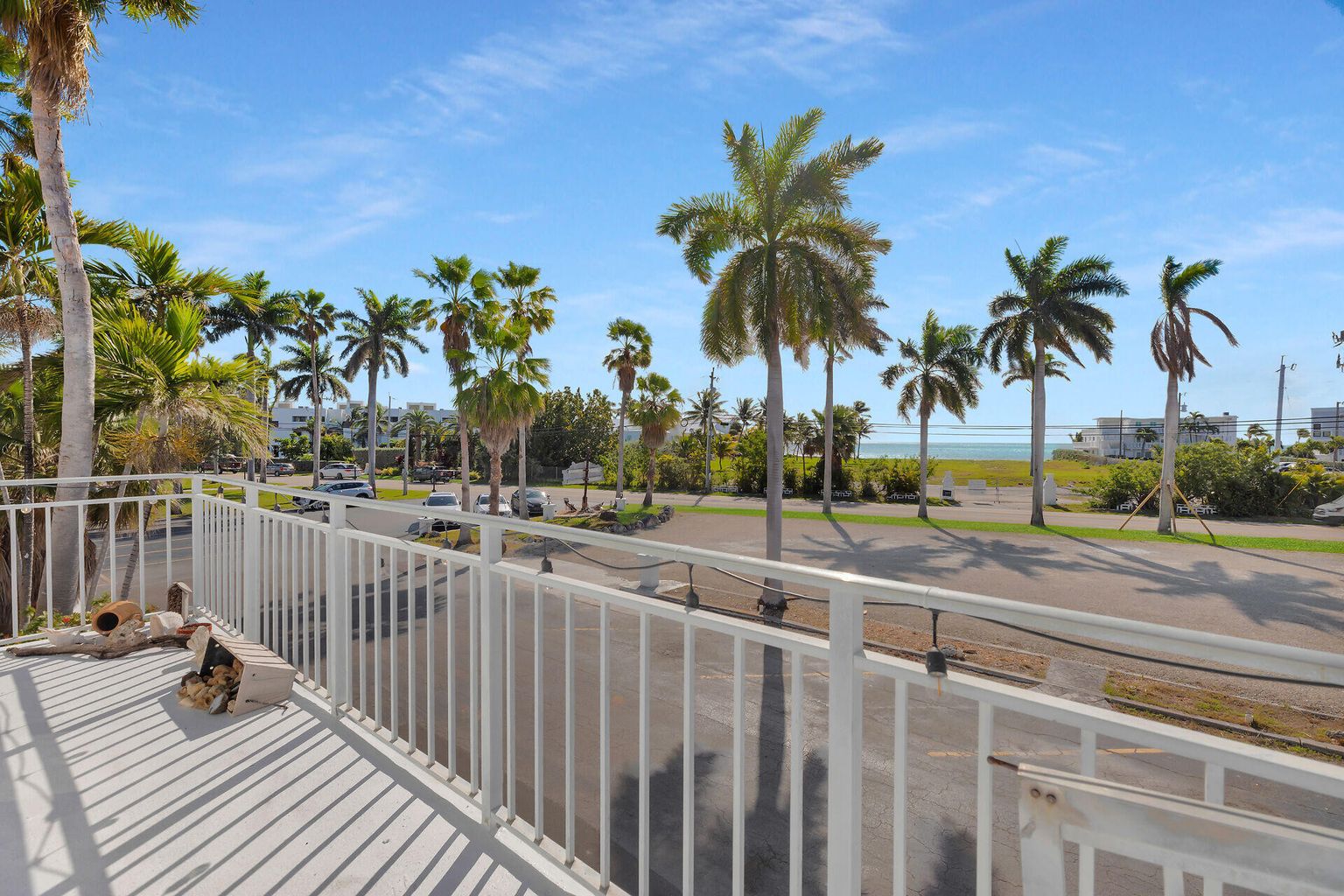 Landmark Restaurant & Bar & Banquet Hall, 700 West Ocean Drive, Key Colony Beach, FL 33051