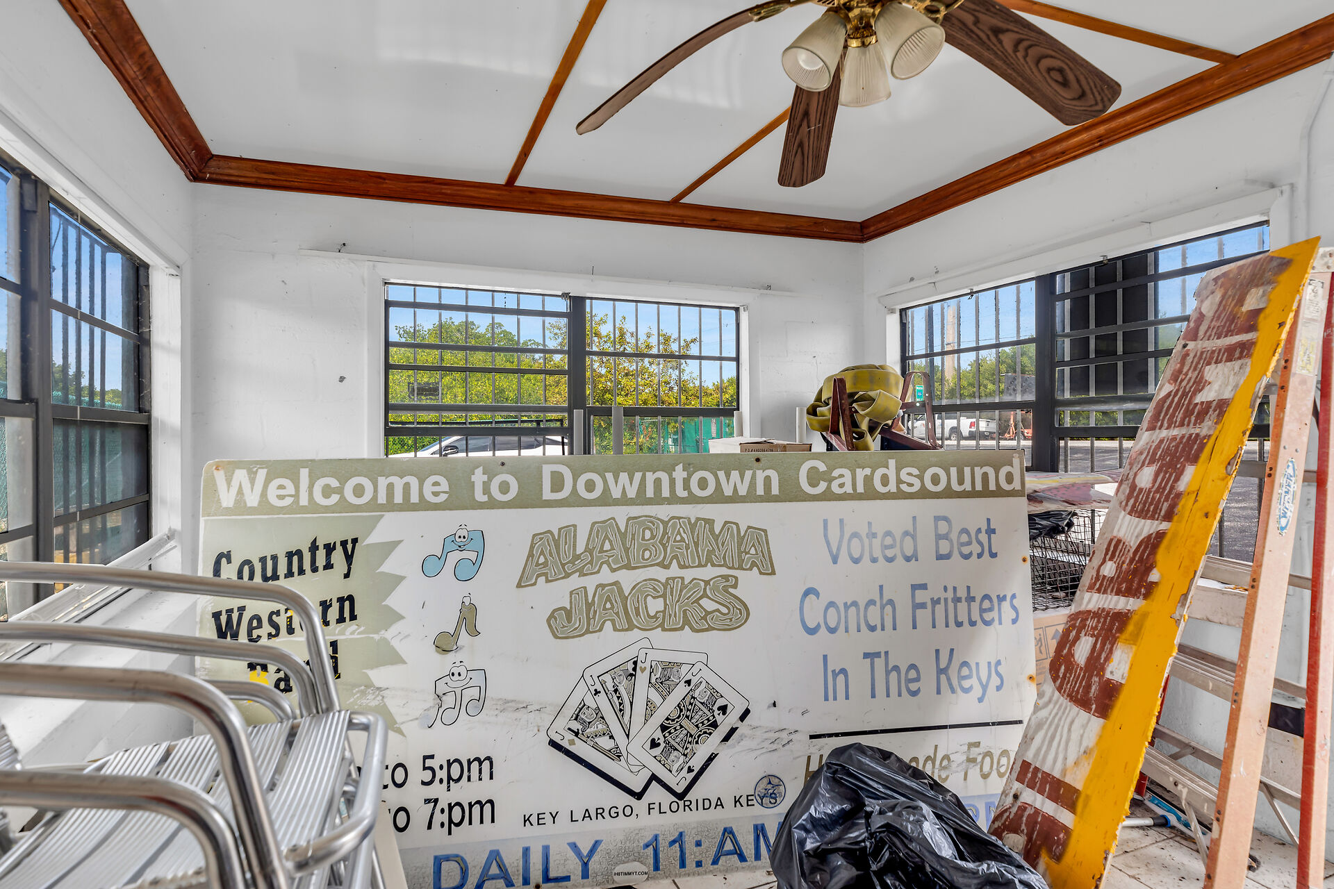 World Famous Alabama Jacks Restaurant and Bar, 58000 Card Sound Road, Key Largo, FL 33037