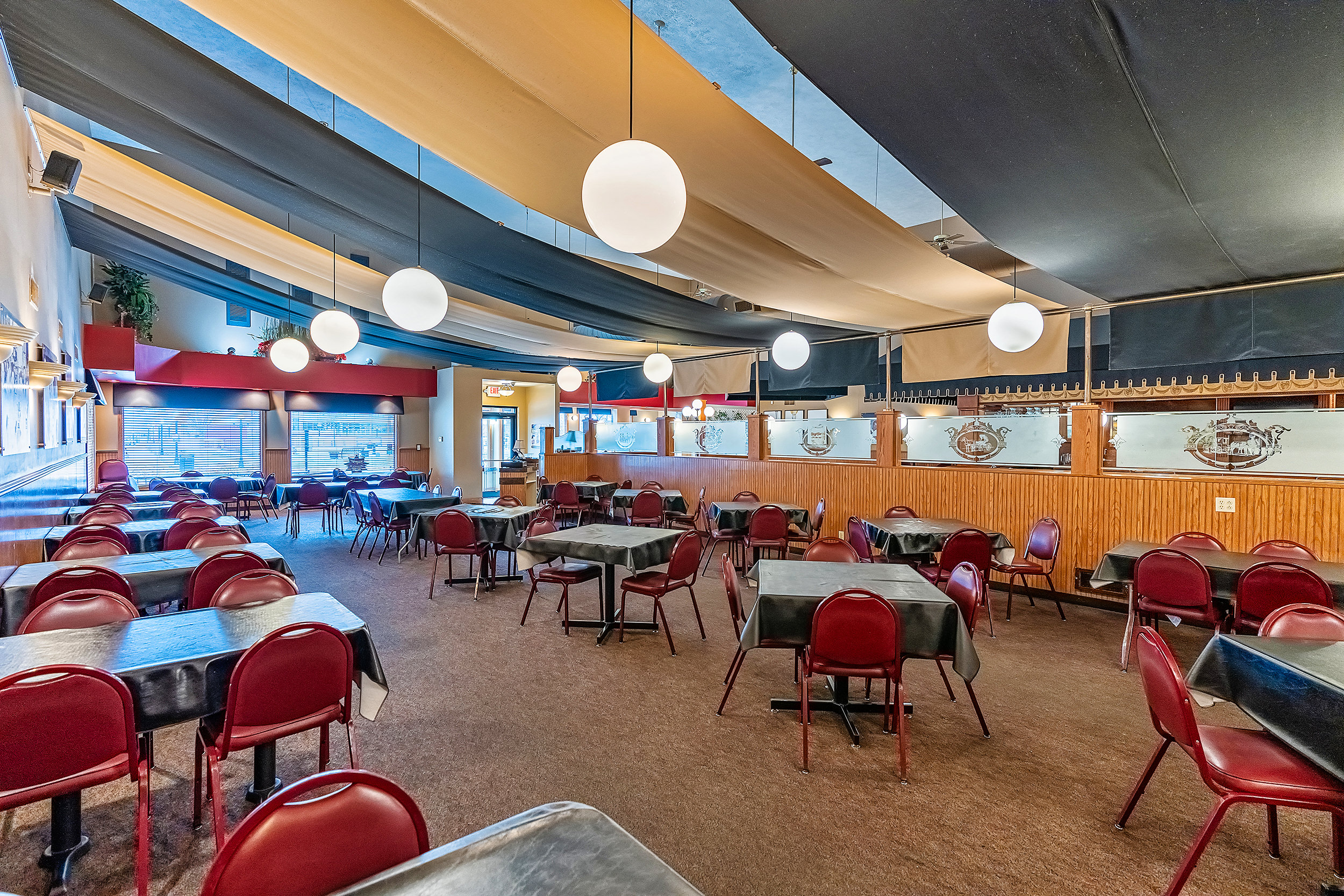 123 N. Mill Street - Turnkey Restaurant, 123 North Mill Street, Pontiac, IL 61764