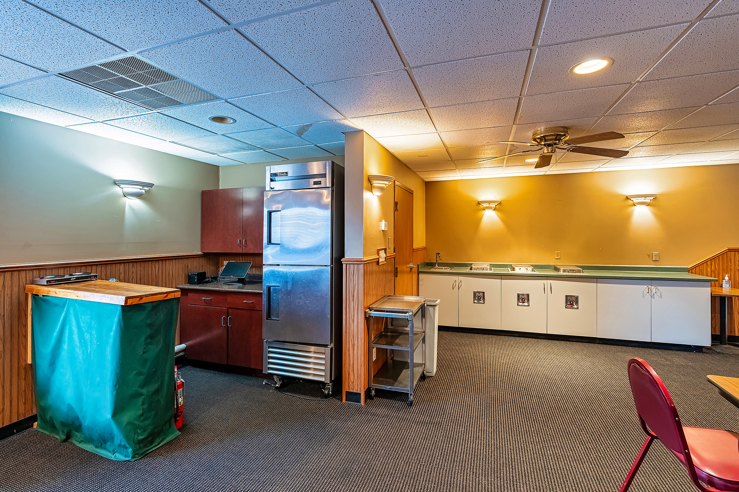 123 N. Mill Street - Turnkey Restaurant, 123 North Mill Street, Pontiac, IL 61764