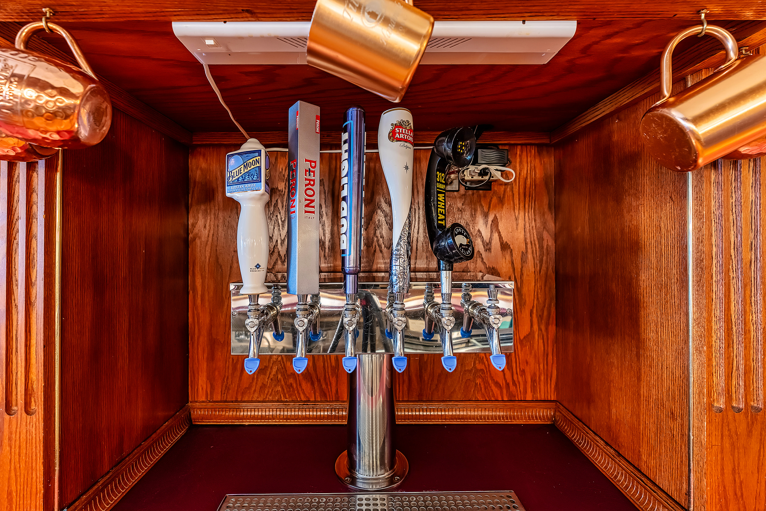123 N. Mill Street - Turnkey Restaurant, 123 North Mill Street, Pontiac, IL 61764