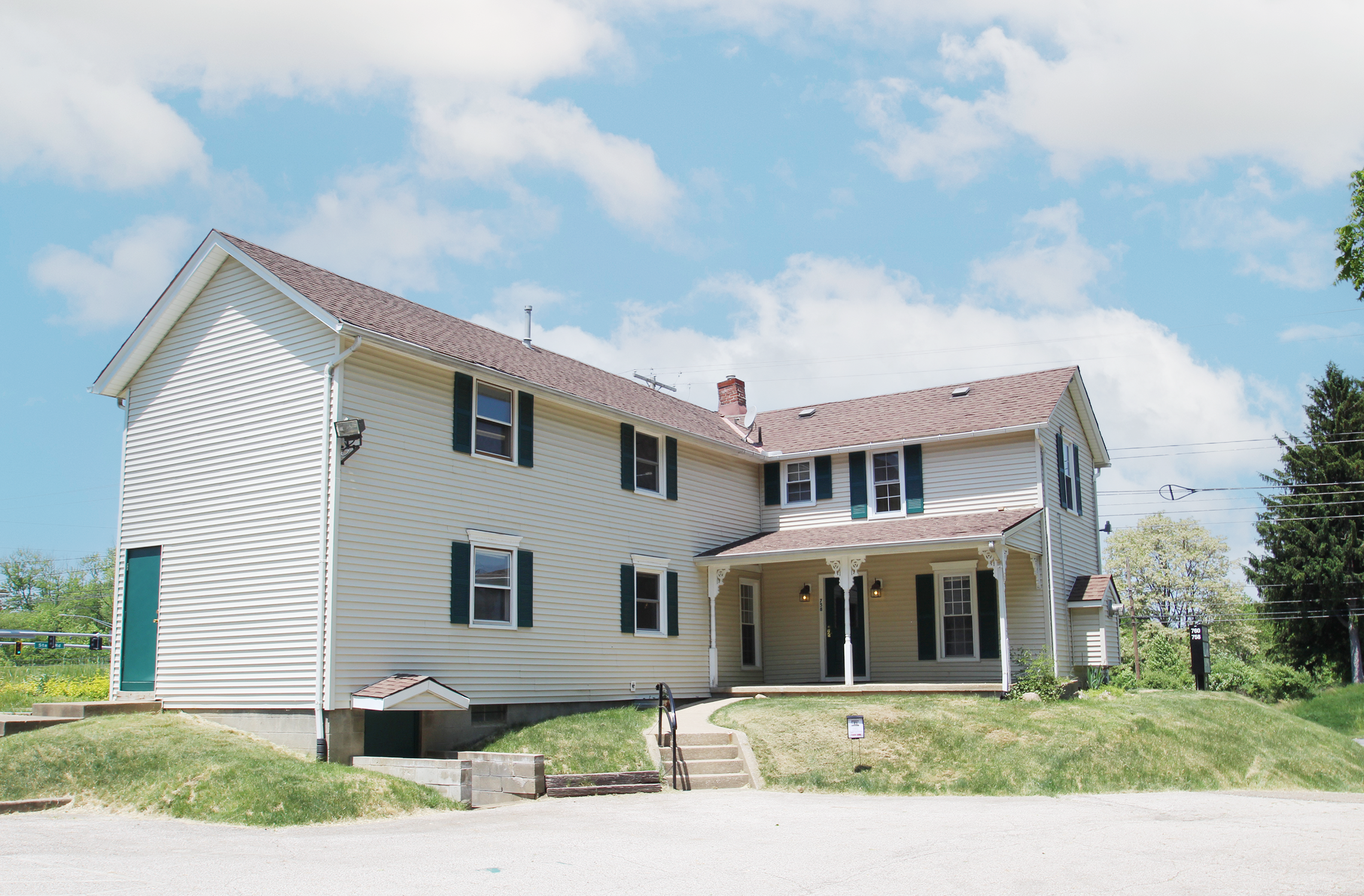 758 Medina Road, Medina, OH 44256