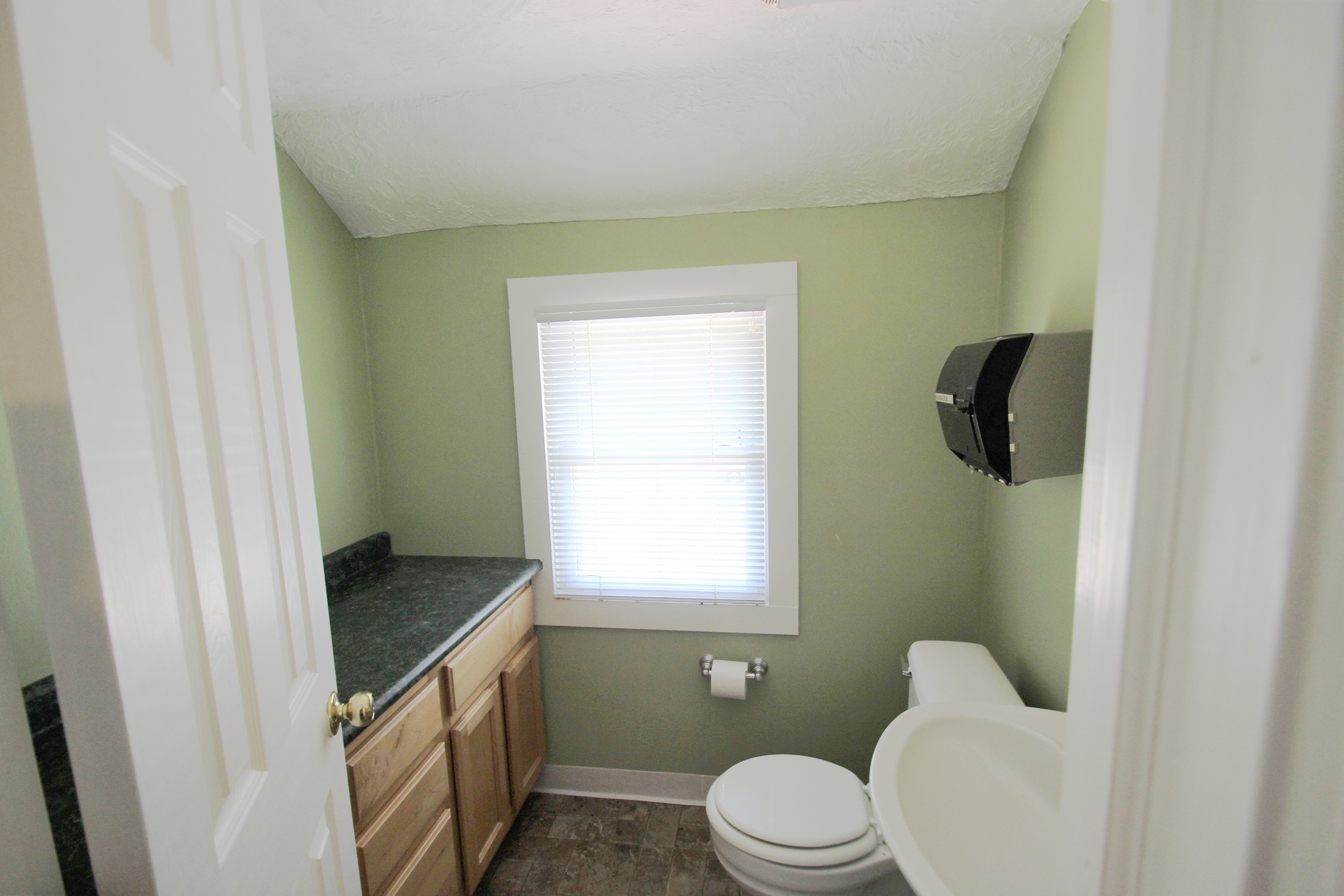 758 Medina Road, Medina, OH 44256