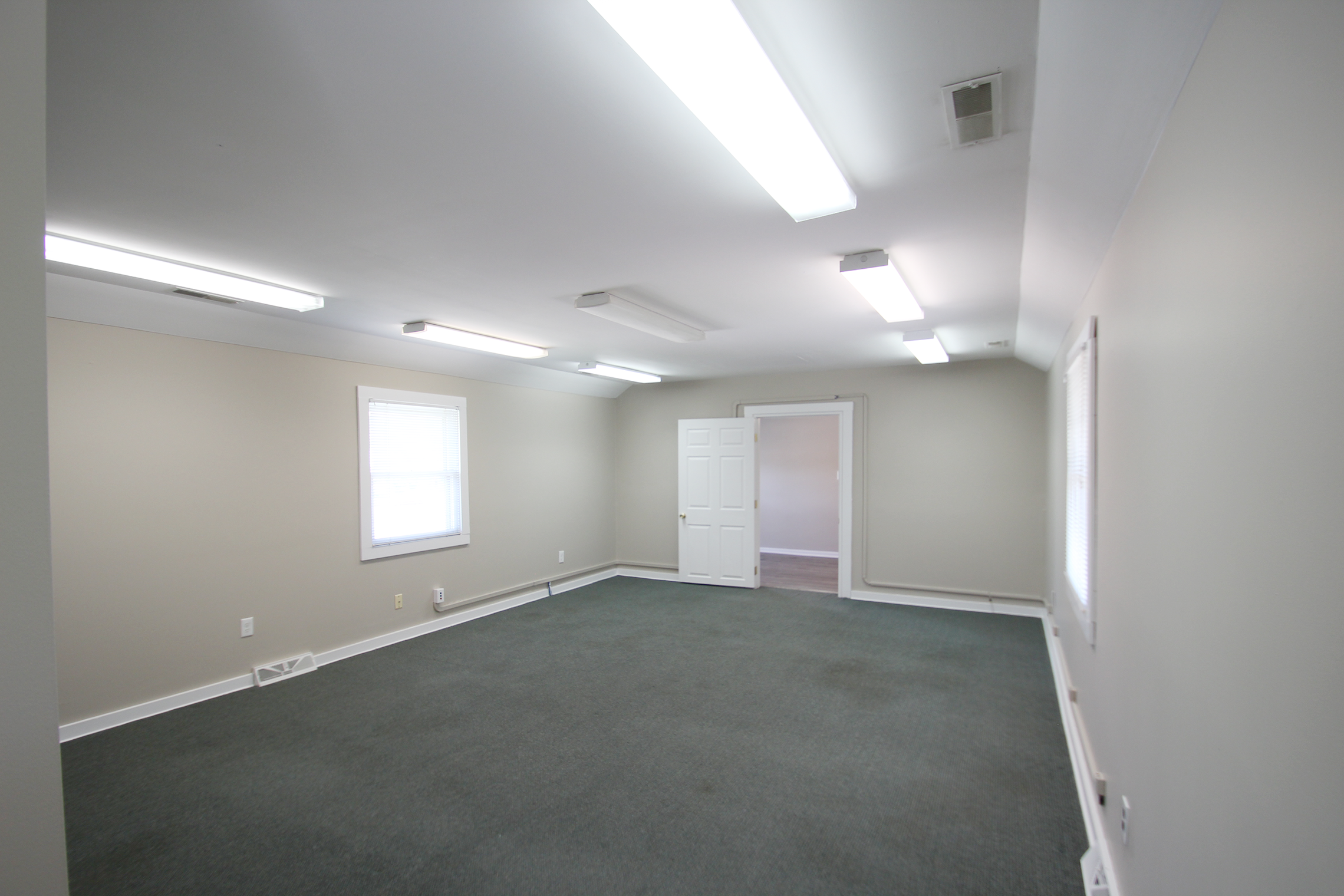 758 Medina Road, Medina, OH 44256