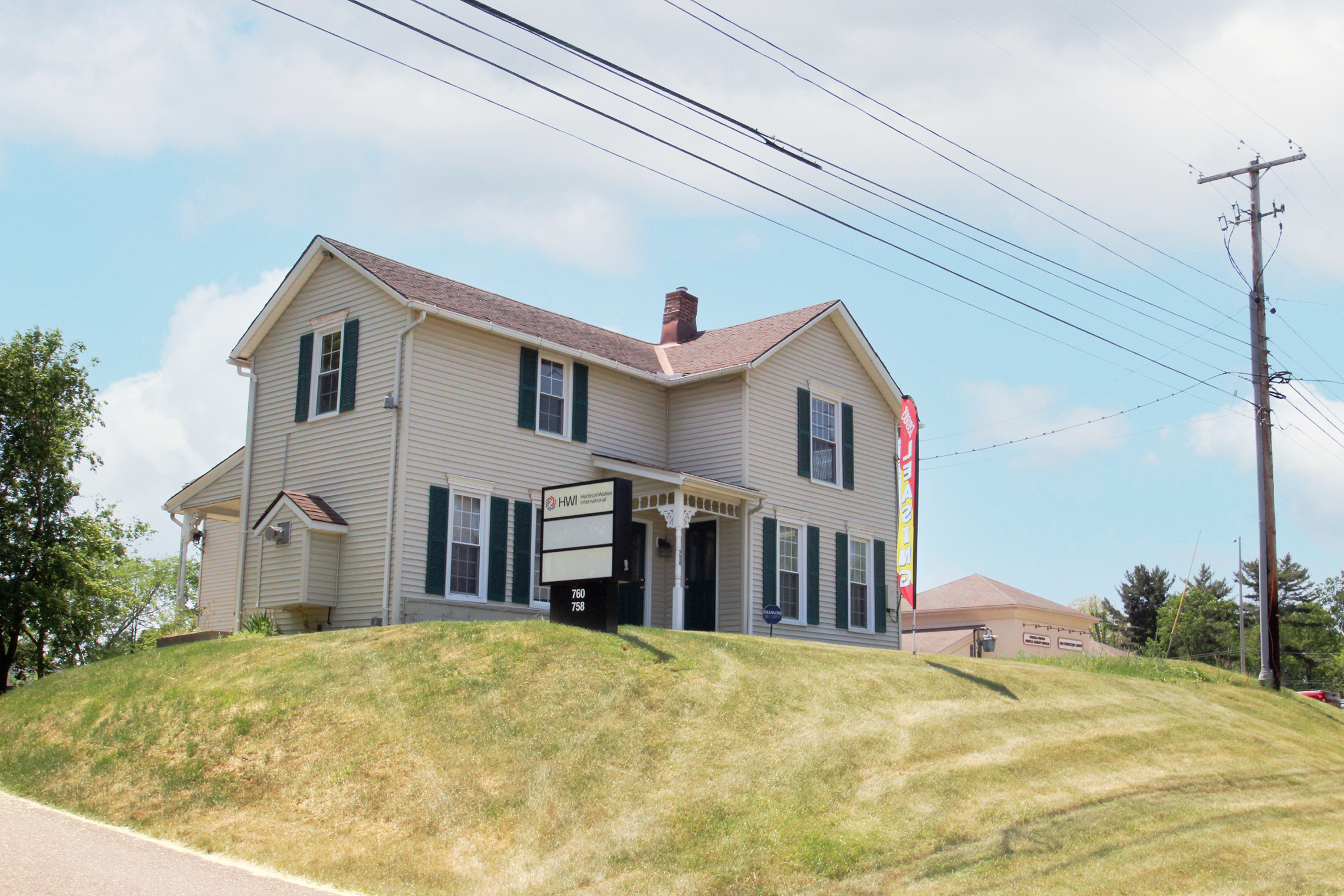 Highly Visible 1st and 2nd Floor Office Spaces Along SR-18
