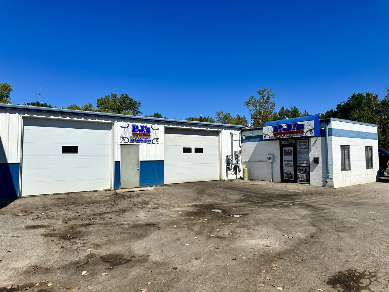 Industrial Building with Fenced Storage Yard, 1425 Rensen Street, Lansing, MI 48910