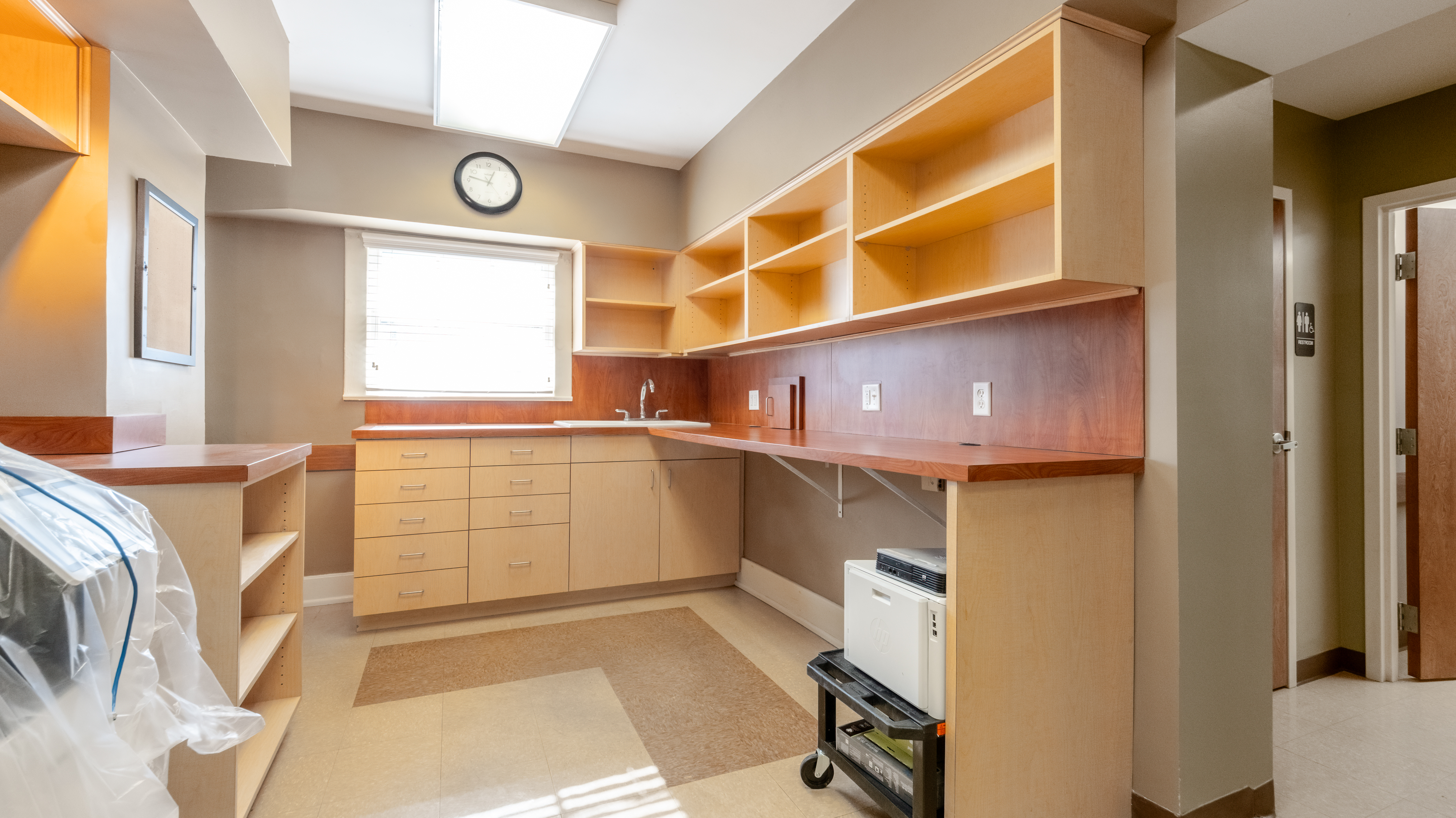 Medical Office in Jeffersontown, 3208 College Drive, Louisville, KY 40299