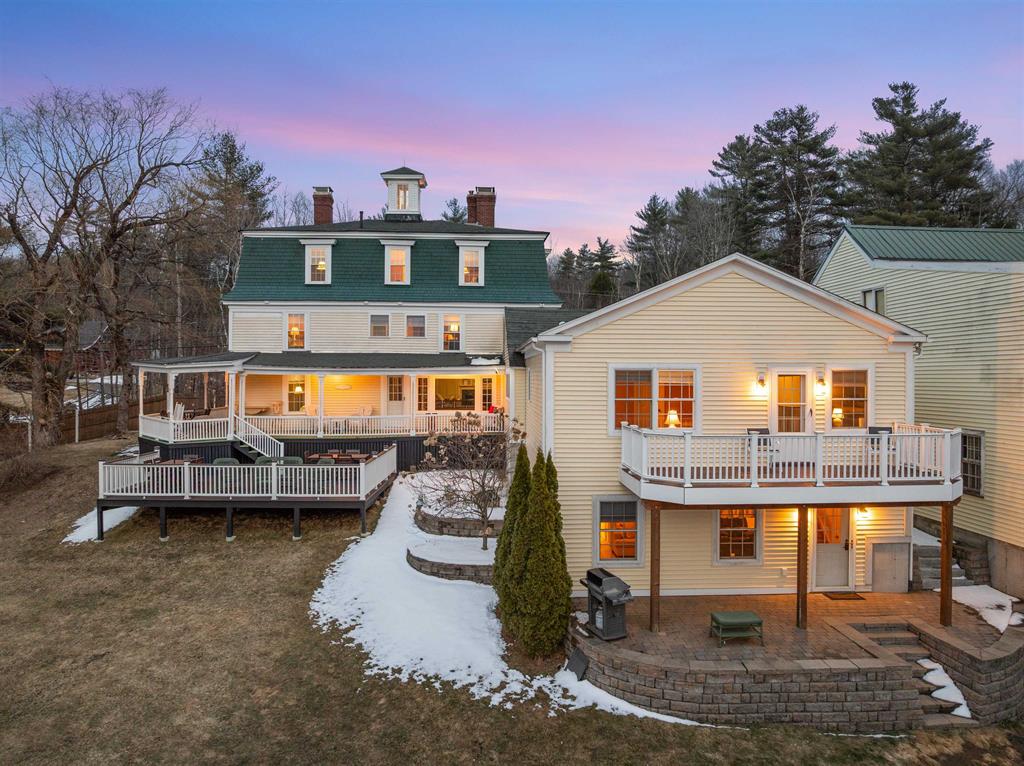 The Ballard House Inn, 53 Parade Road, Meredith, NH 03253